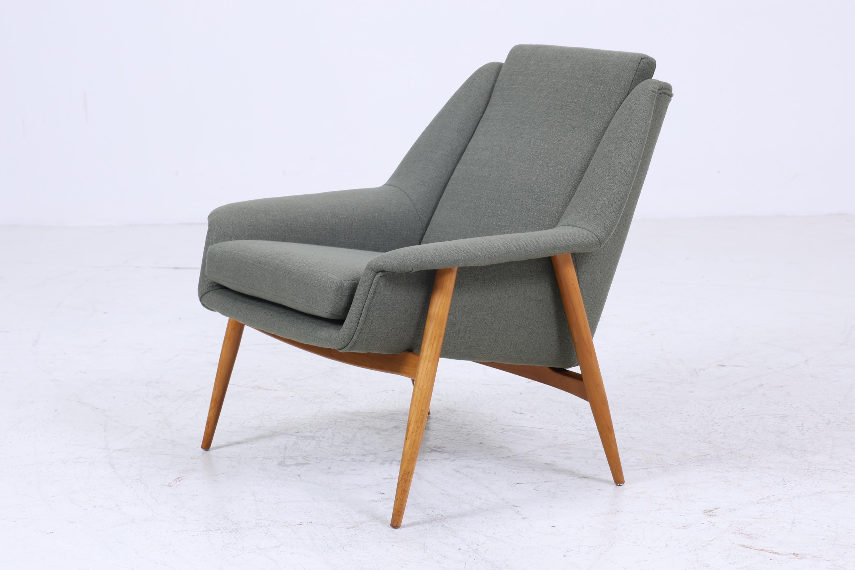 2 Vintage Armlehnsessel von Wilhelm Knoll für Cassina 60er Jahre | Design Mid Century Stuhl Olivgrün Retro Holz Wohnzimmer 70er