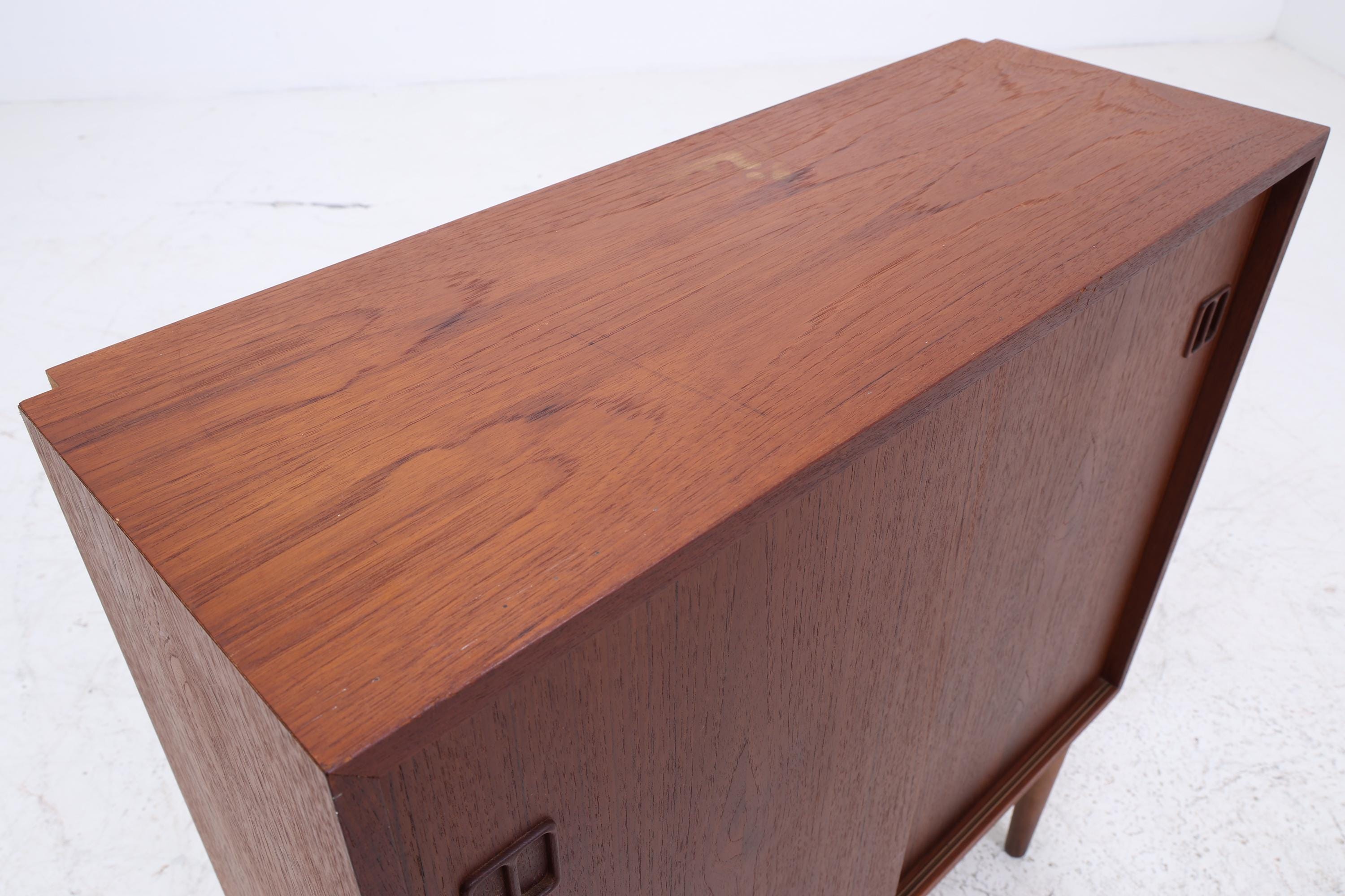 Wundervolle Teak Mid Century Kommode von Poul Cadovius | Vintage Schiebetüren Schrank Holz Aufbewahrung 60er Jahre