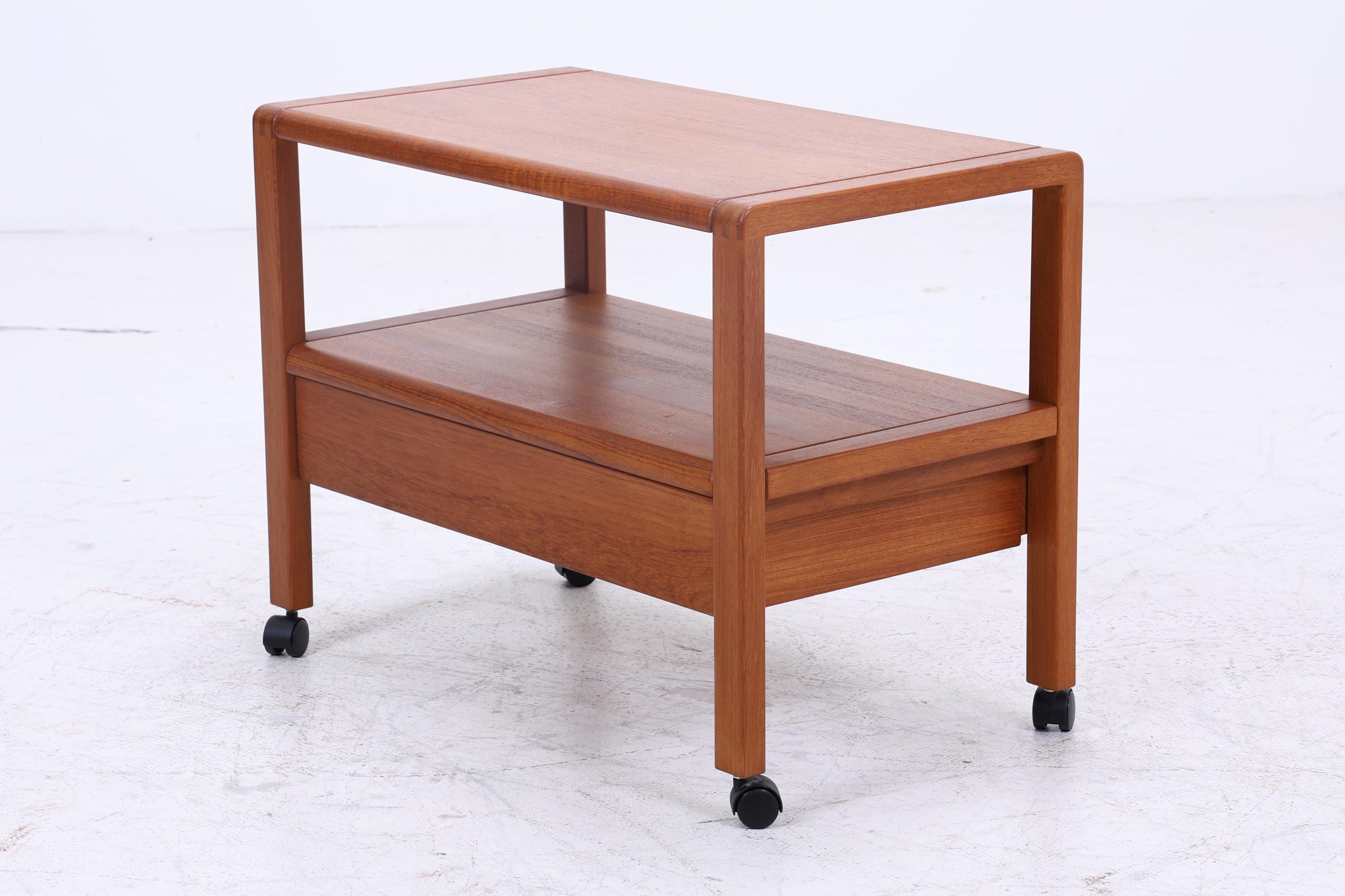 Vintage Teak Servierwagen aus den 60ern | Mid Century Tisch Telefontisch Beistelltisch Retro