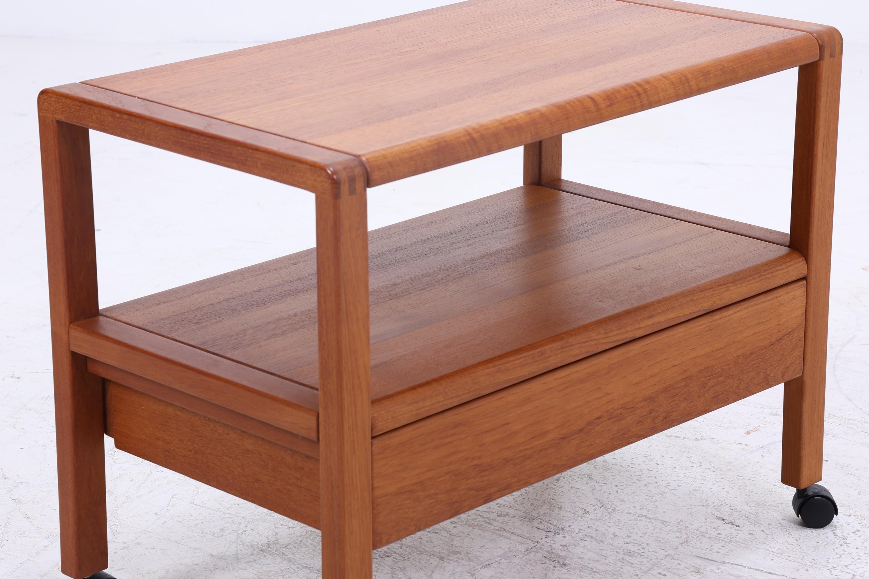 Vintage Teak Servierwagen aus den 60ern | Mid Century Tisch Telefontisch Beistelltisch Retro