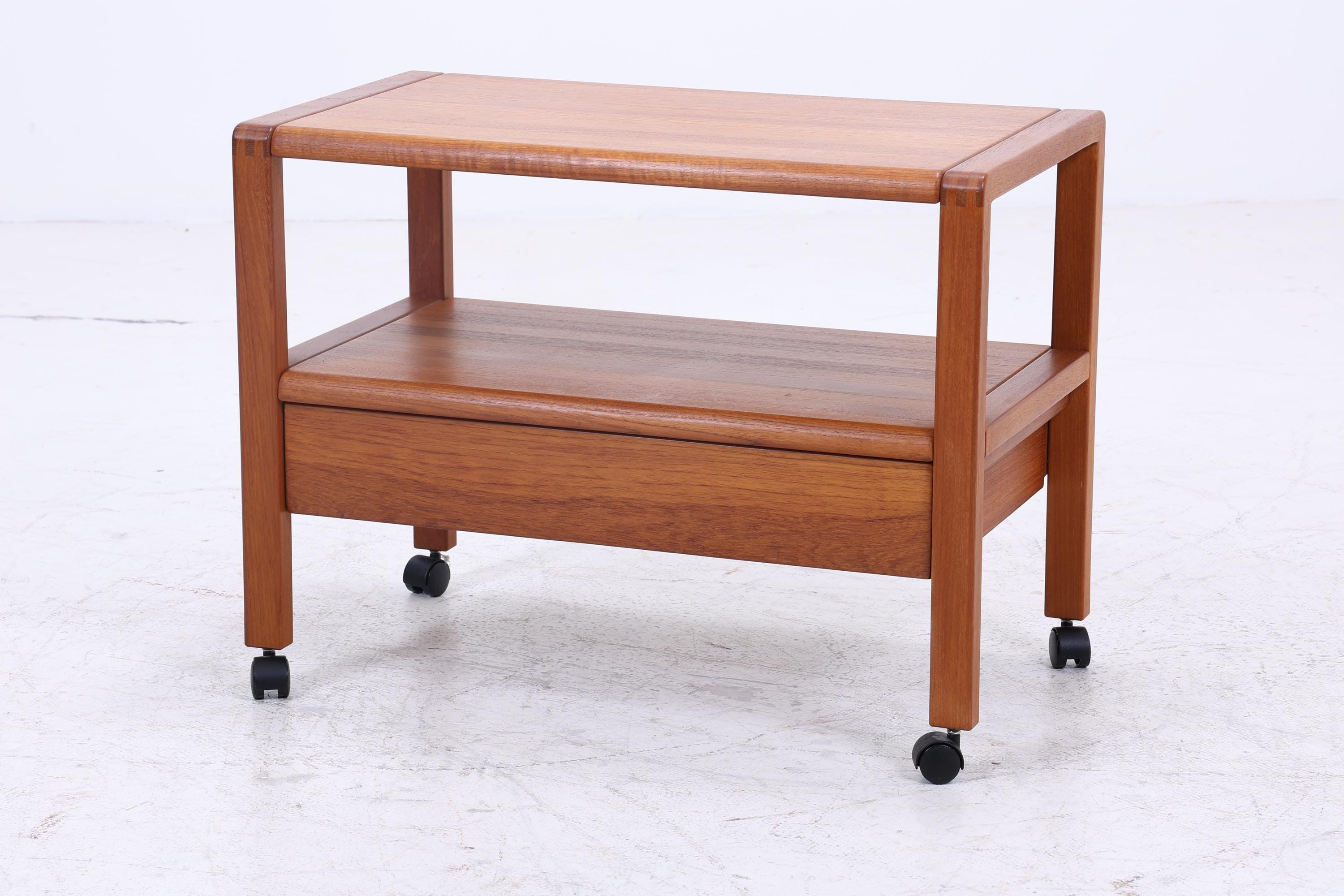 Vintage Teak Servierwagen aus den 60ern | Mid Century Tisch Telefontisch Beistelltisch Retro