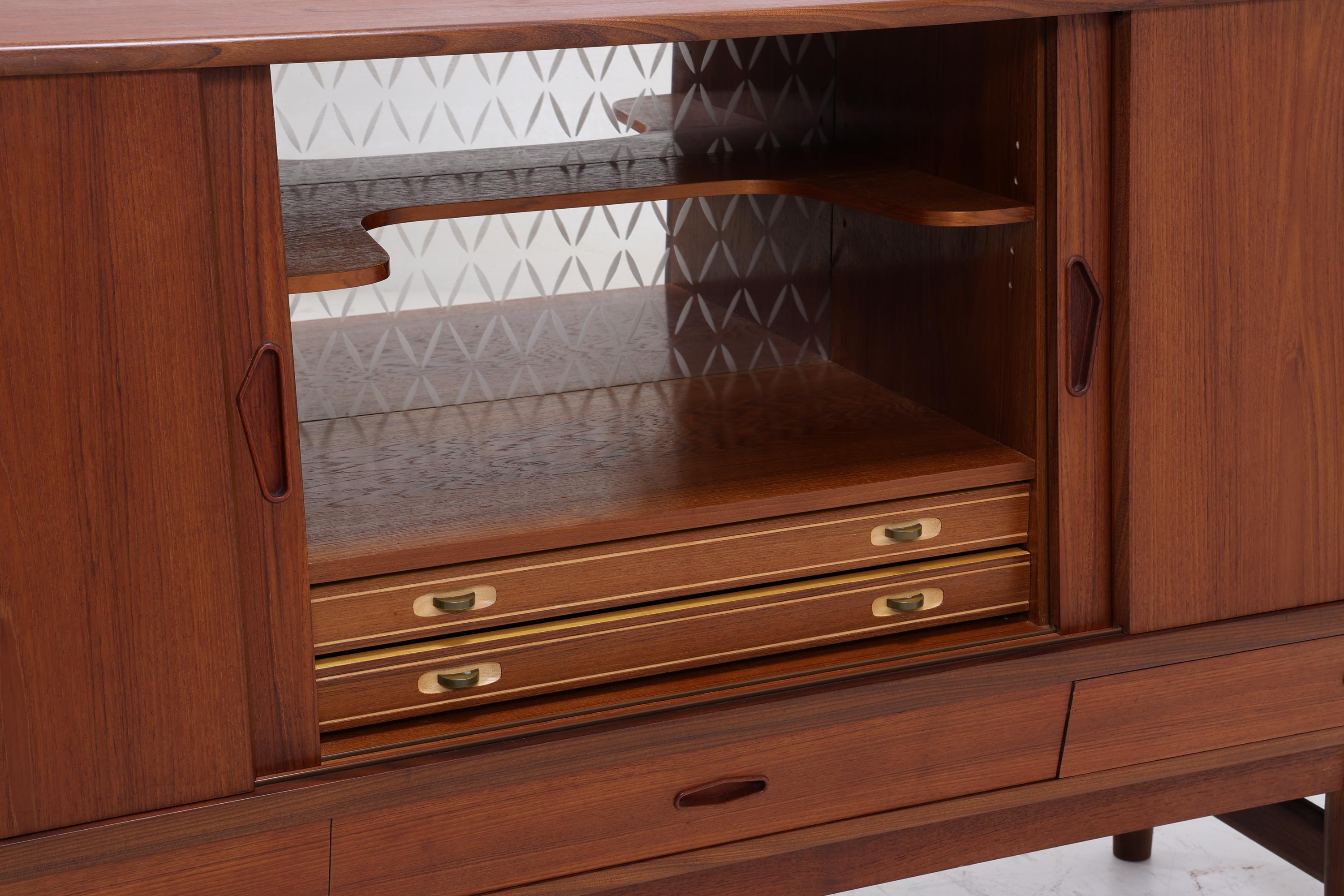 Vintage Teak Sideboard 60er Jahre Danish Design | Mid Century Anrichte mit Schubladen & Fächern Retro Holz Aufbewahrung