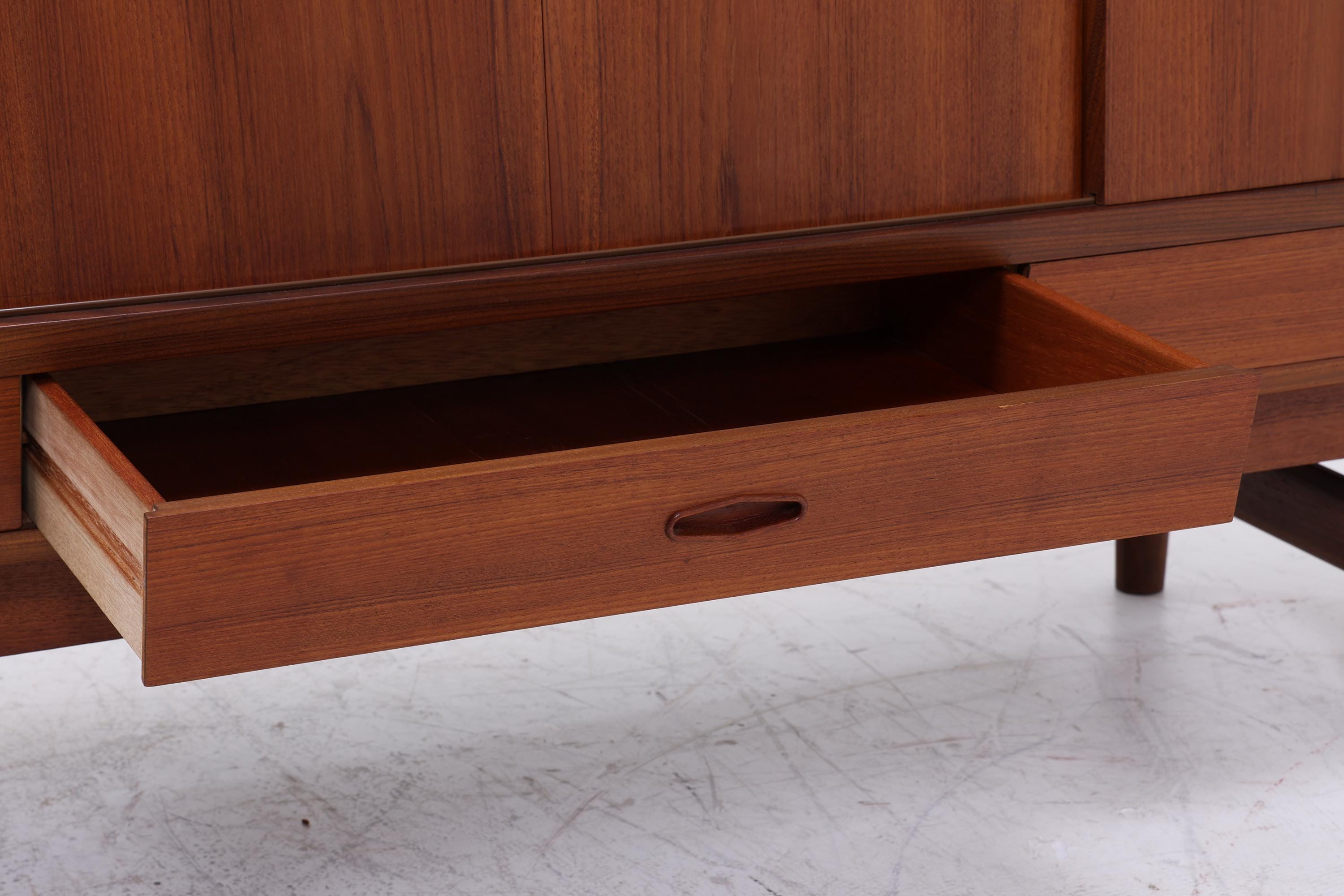 Vintage Teak Sideboard 60er Jahre Danish Design | Mid Century Anrichte mit Schubladen & Fächern Retro Holz Aufbewahrung
