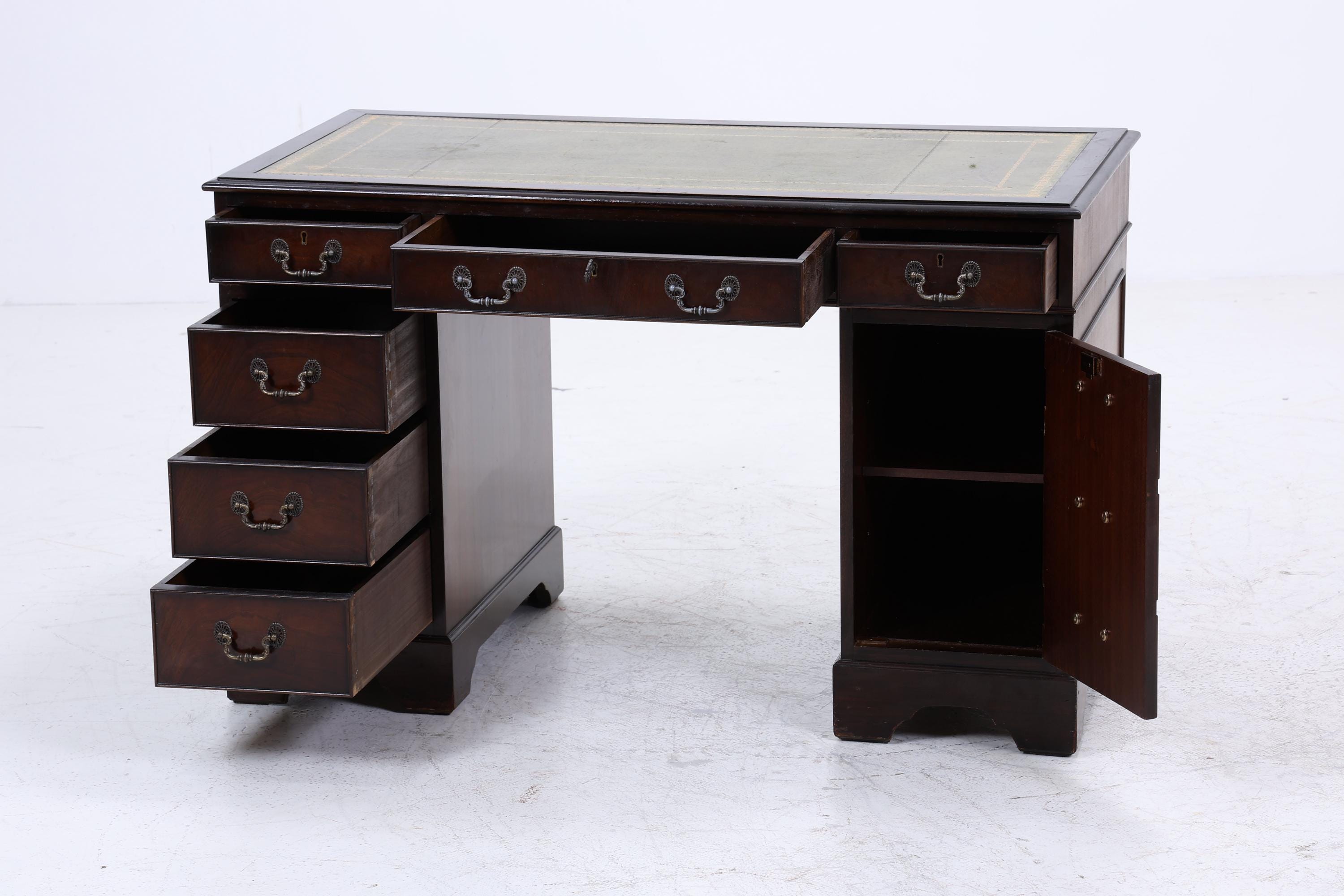 Antik Schreibtisch | Vintage Mahagoni Bürotisch | Executive Desk aus Holz | Office Furniture