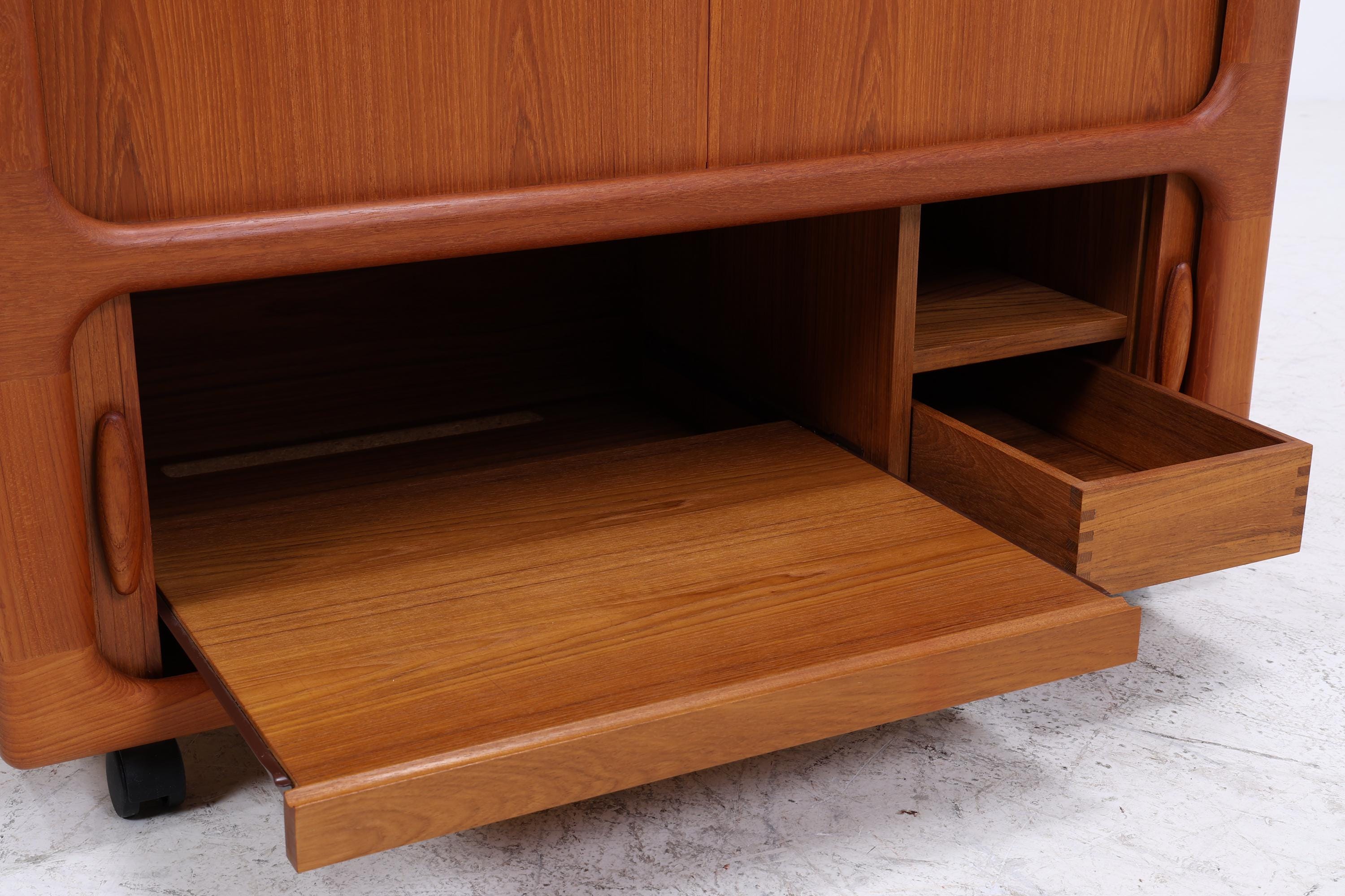 Dyrlund Teak Fernseherschrank aus den 60ern | Mid Century Schrank | Vintage Holz Aufbewahrung