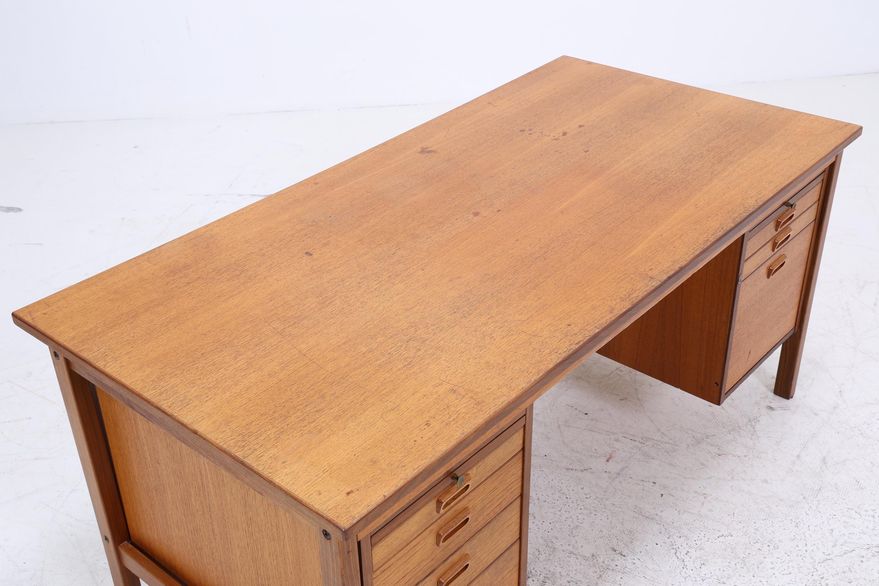 Vintage Teak Schreibtisch aus den 60ern | Mid Century Schubladen Arbeitstisch Bürotisch Tisch Retro Holz