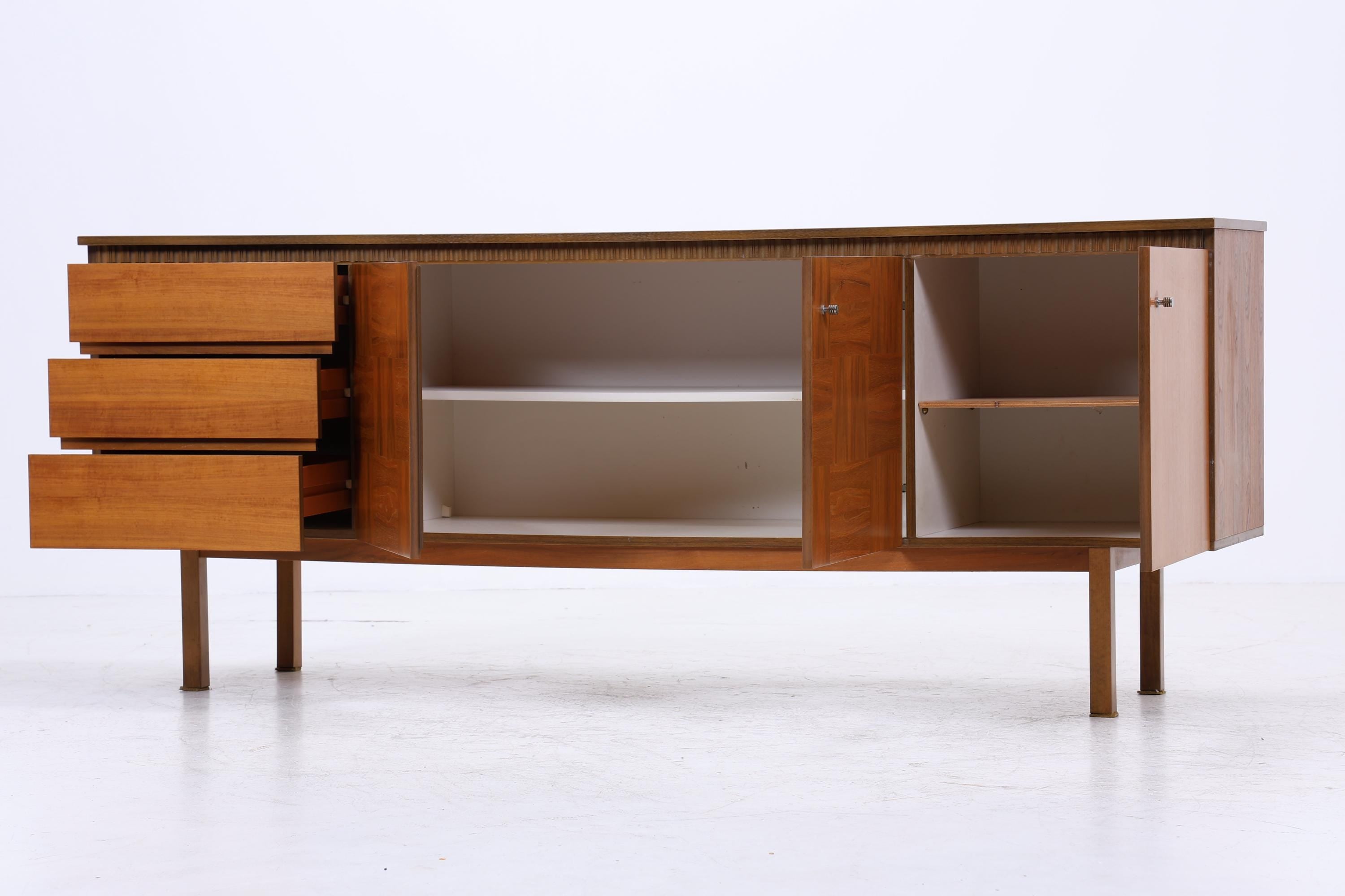 Vintage Nussbaum Sideboard 60er Jahre | Mid Century Anrichte mit Schubladen & Fächern und Schachmuster Retro Holz Aufbewahrung