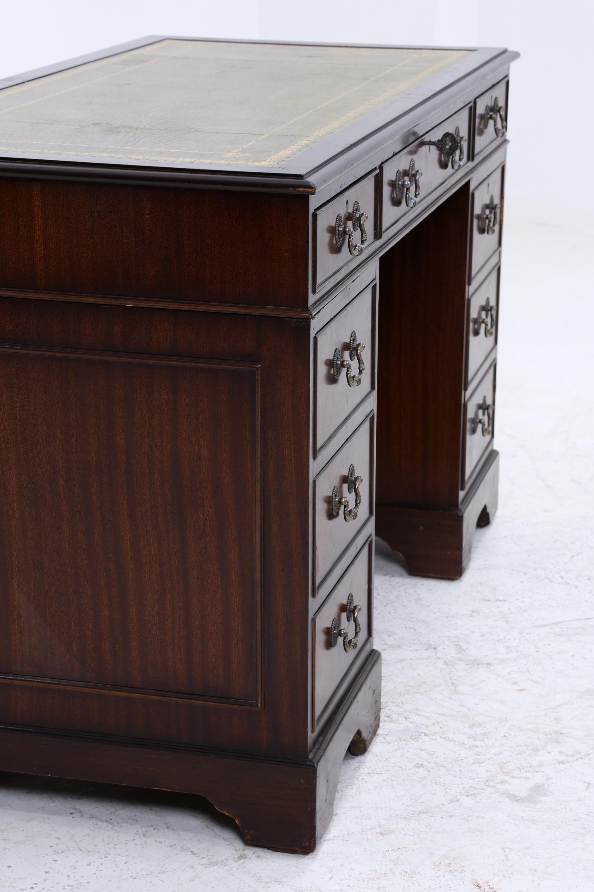 Antik Schreibtisch | Vintage Mahagoni Bürotisch | Executive Desk aus Holz | Office Furniture