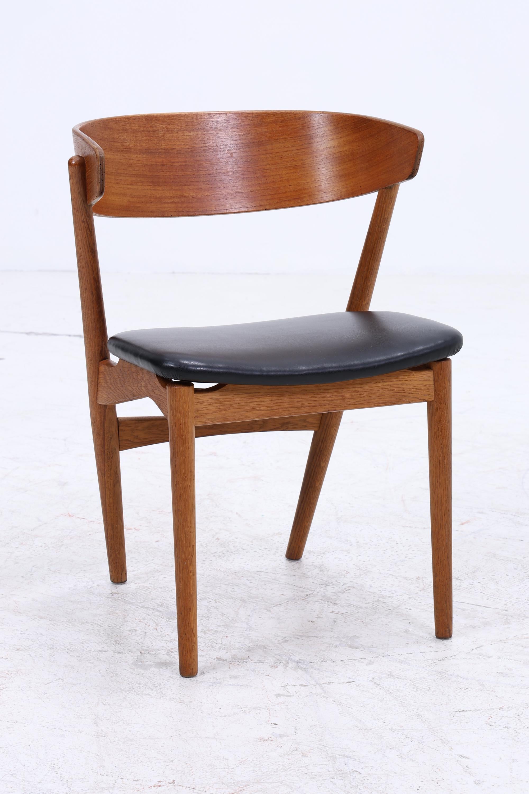 Teak Stuhl Modell 7 von Helge Sibast | Danish Mid Century Design Lederstuhl