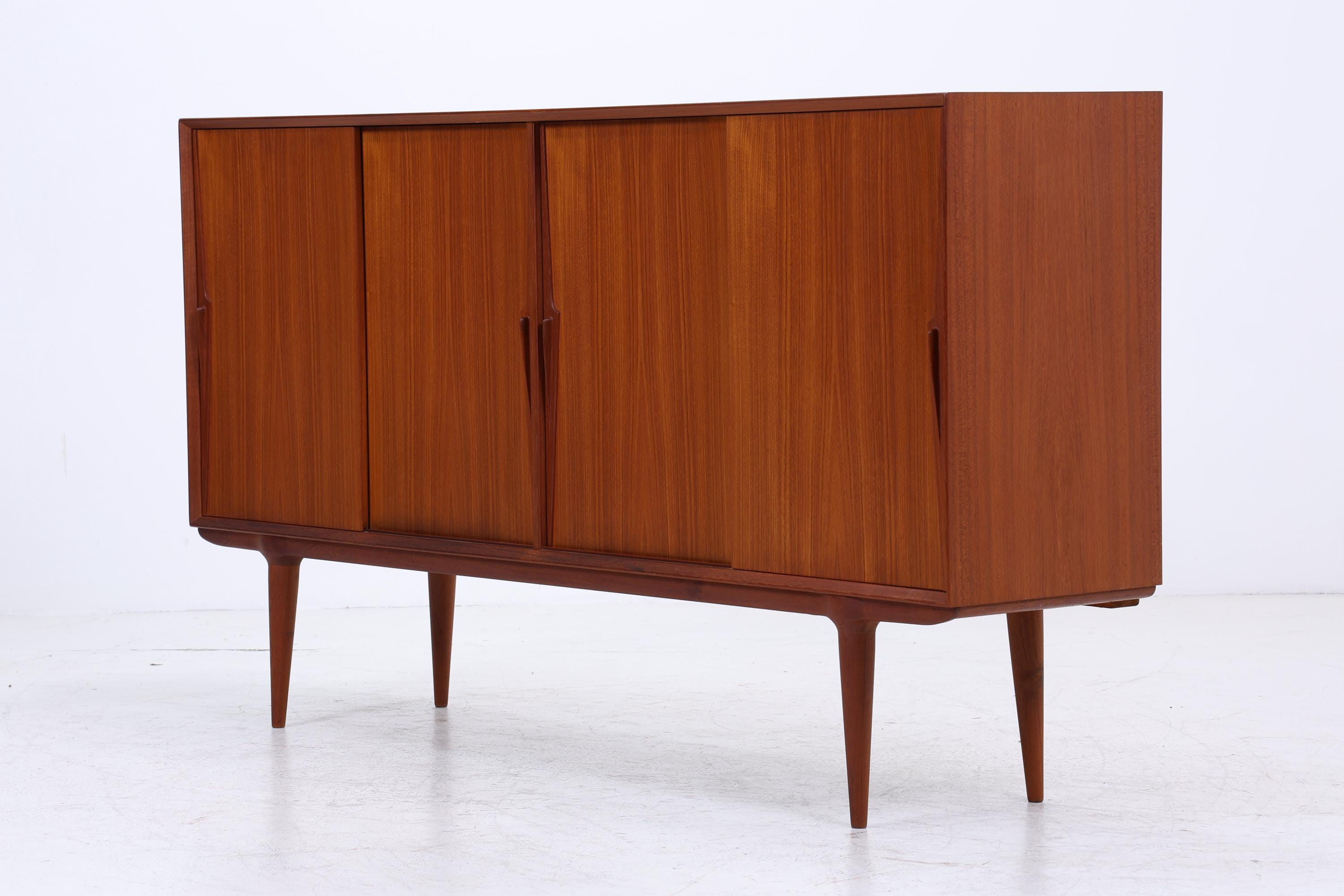 Vintage Teak Highboard von Omann Jun | Mid Century Sideboard Schubladen Schrank Holz Aufbewahrung