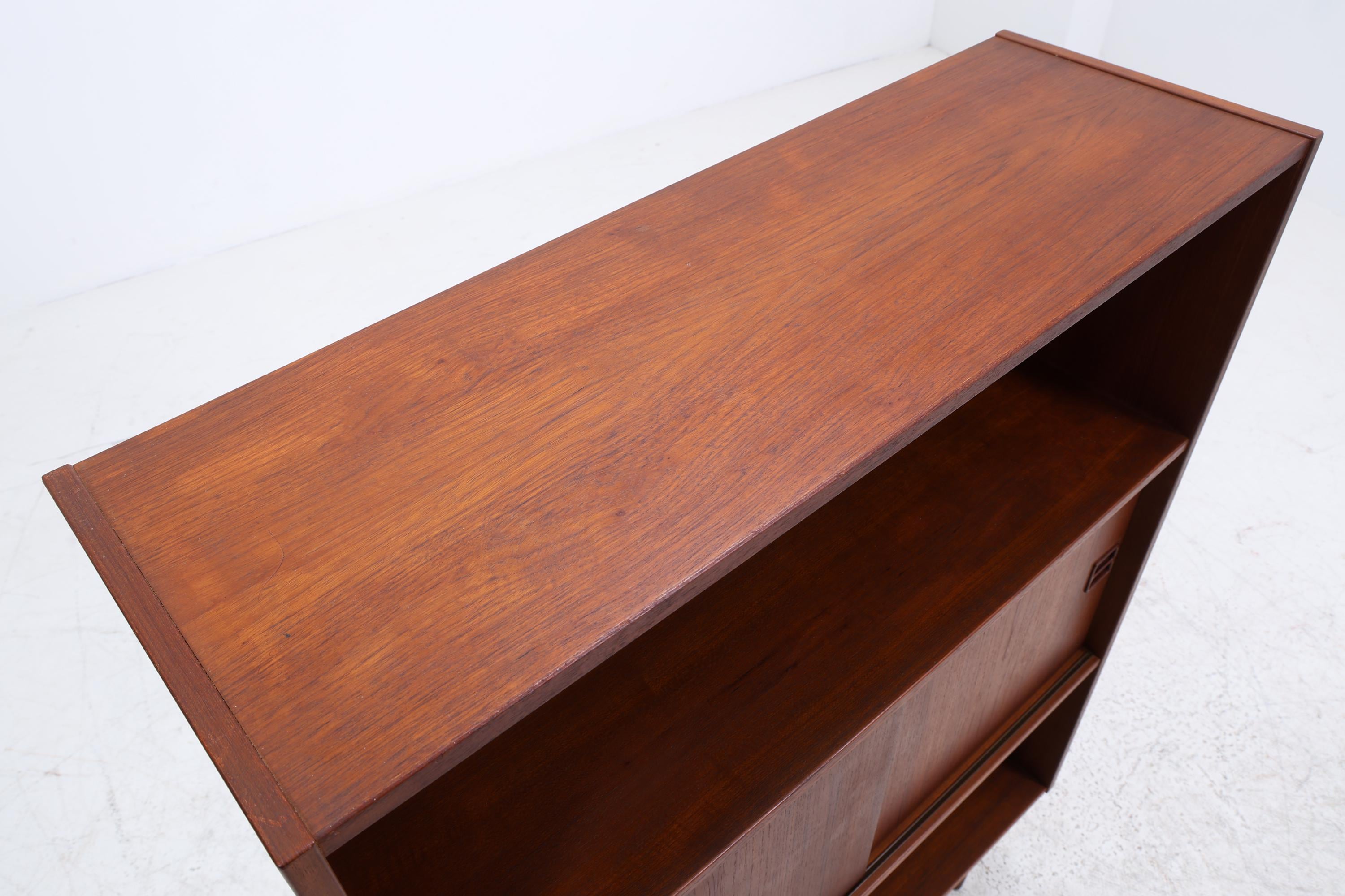Vintage Teak Regal mit Schiebetüren | Mid Century Regal 60er Jahre | Bücherregal Holz