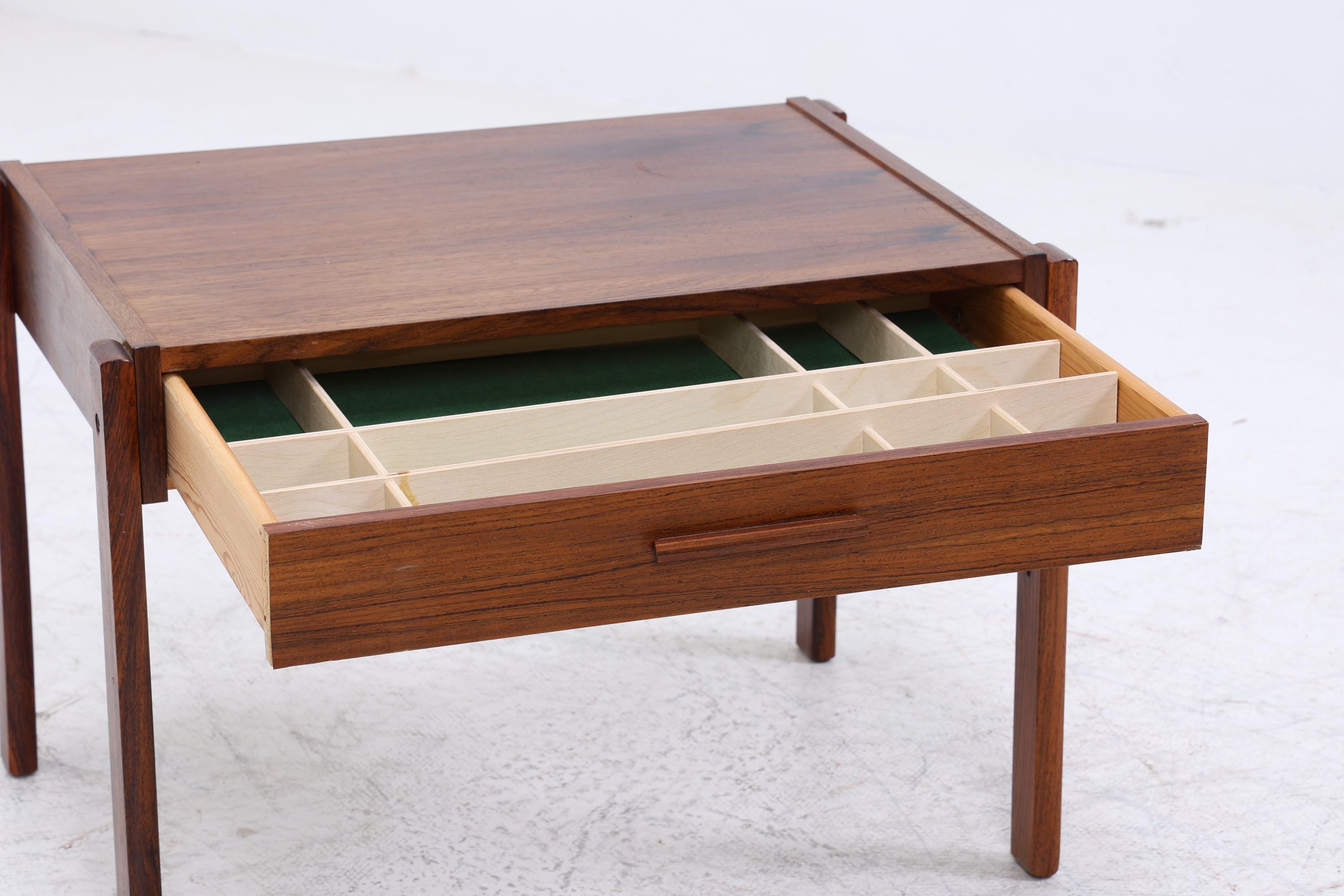 Wunderschöne Vintage Schubladen Kommode | Mid Century Schubladen Nachttisch | Retro 60er Jahre Palisander Aufbewahrung