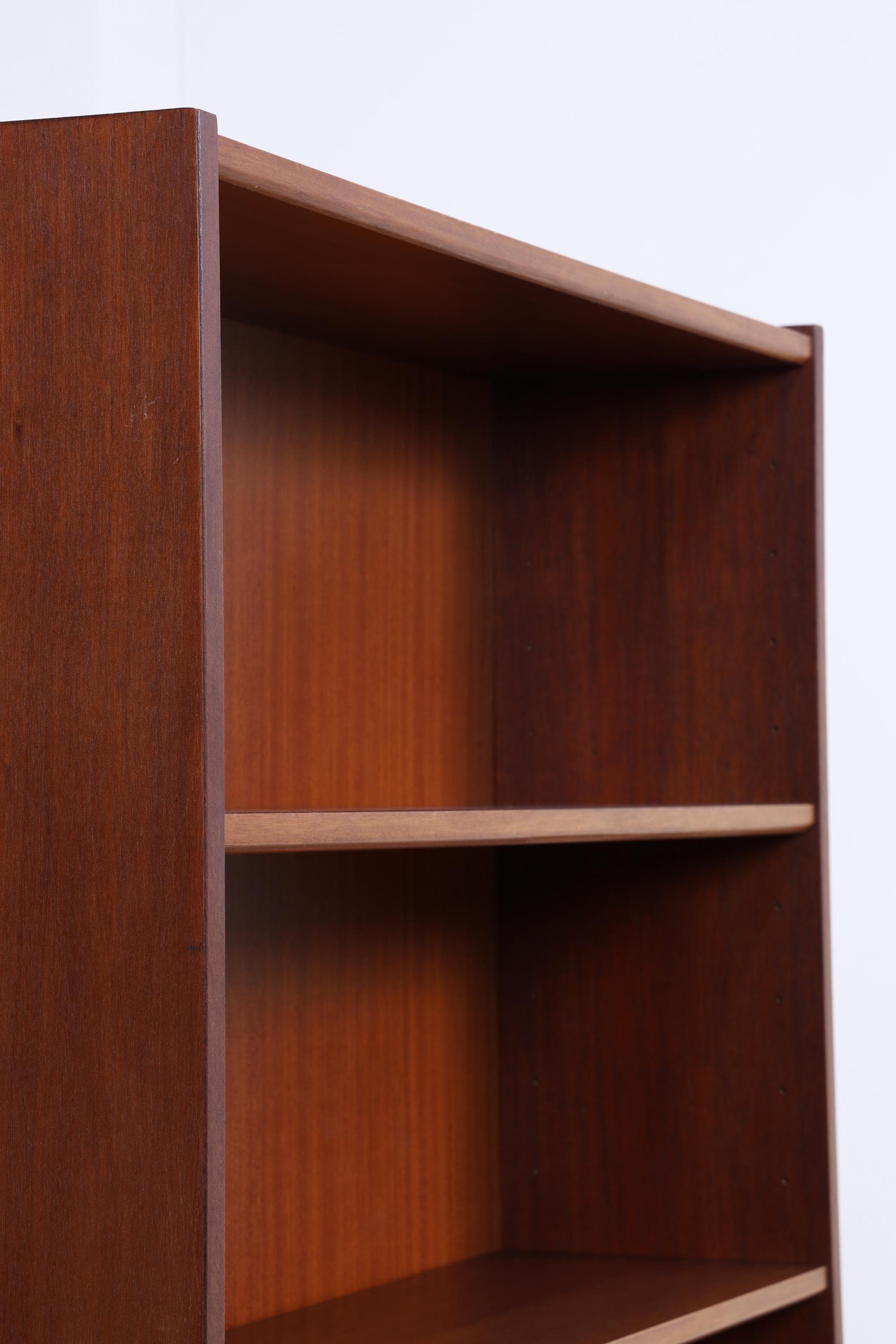 Vintage Teak Bücherregal | Mid Century Regal 60er Jahre | Hohes Holz Standregal