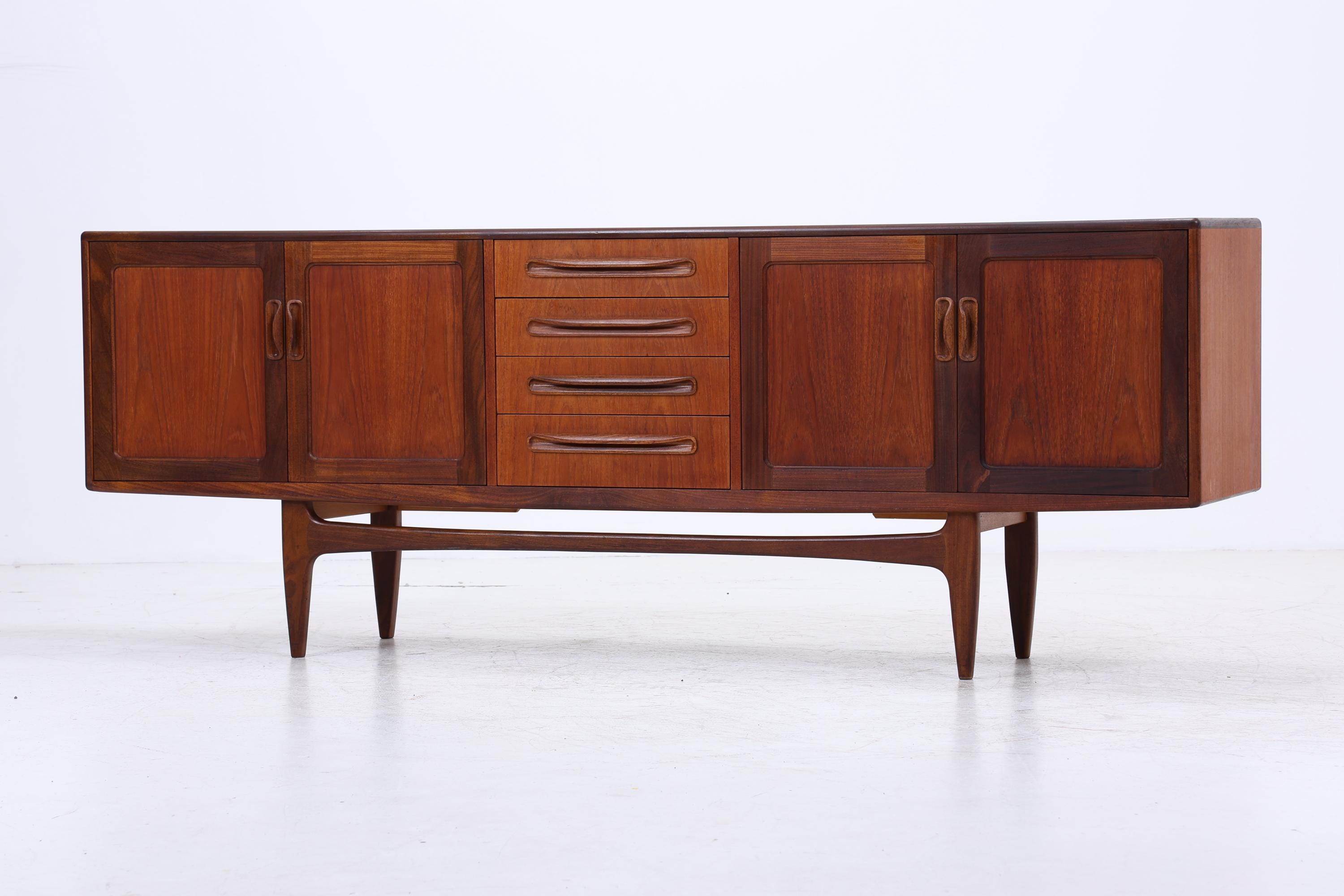 G-Plan Sideboard aus Teakholz | V. Wilkins Mid-Century Design | Vintage Kommode England