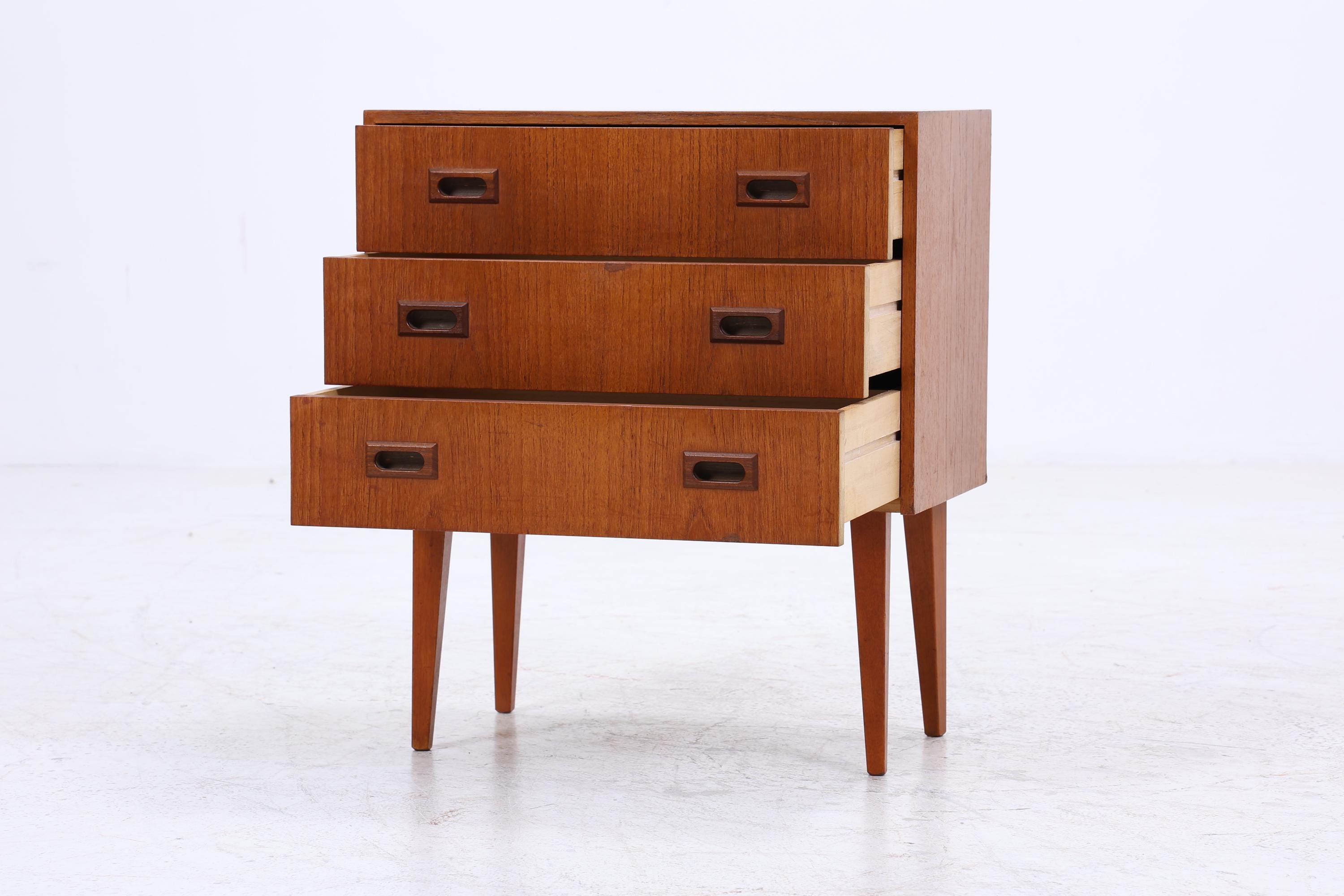 Vintage Teak Mini Kommode | Mid-Century Nachttisch Danish Design