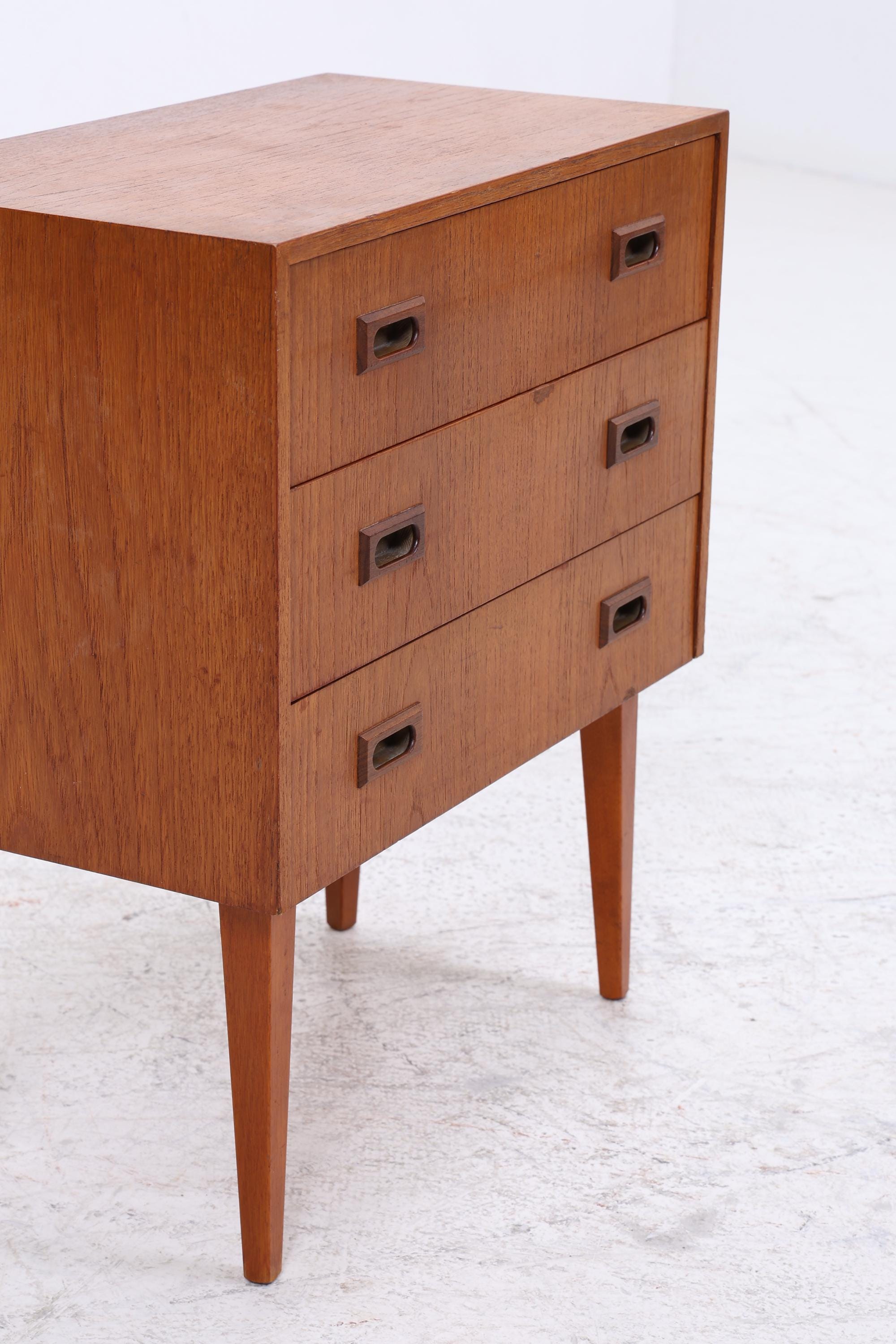 Vintage Teak Mini Kommode | Mid-Century Nachttisch Danish Design