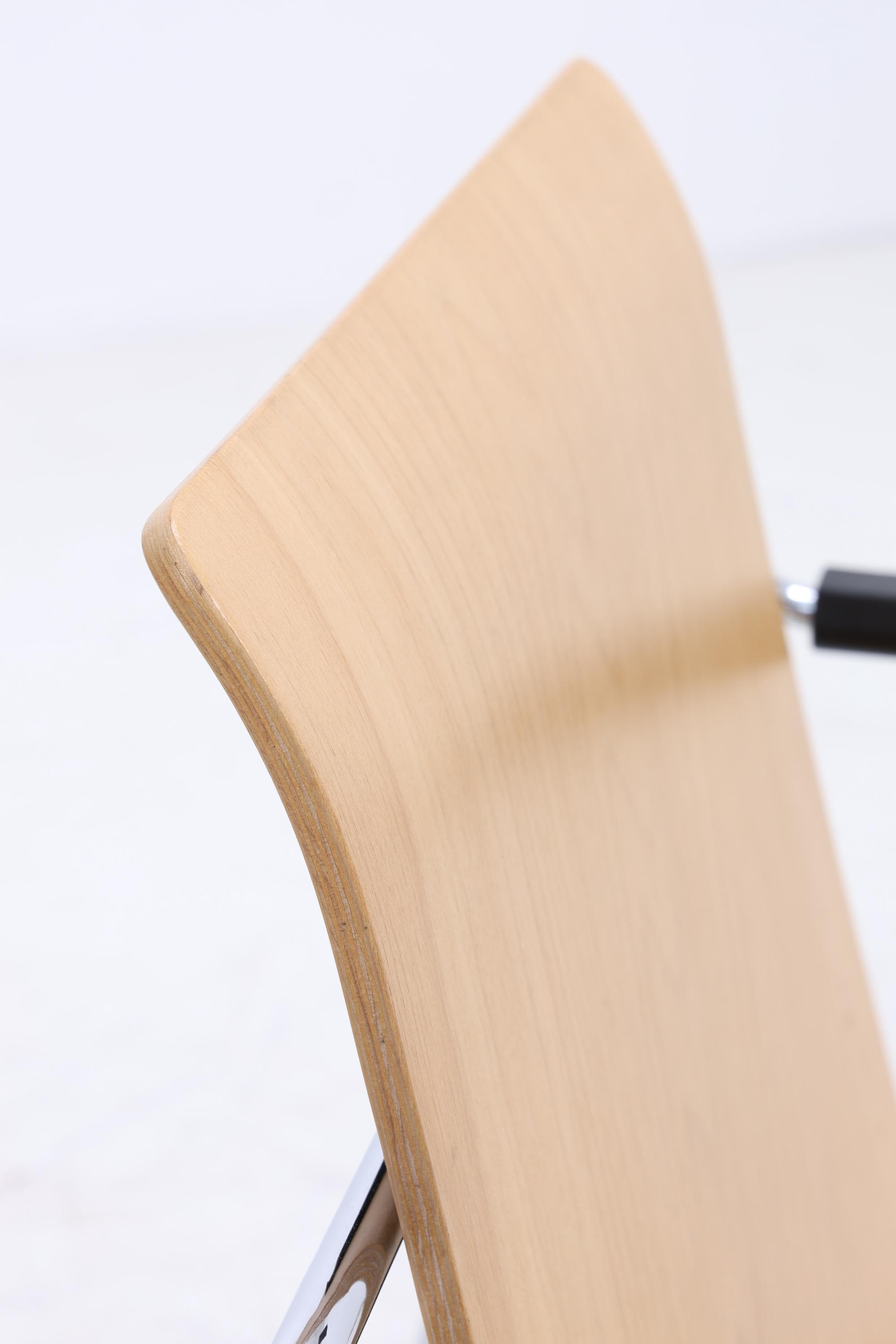 Vintage Stuhl Designklassiker | Ilian Milinov für ORT | Moderner Multifunktionsstuhl Tisch