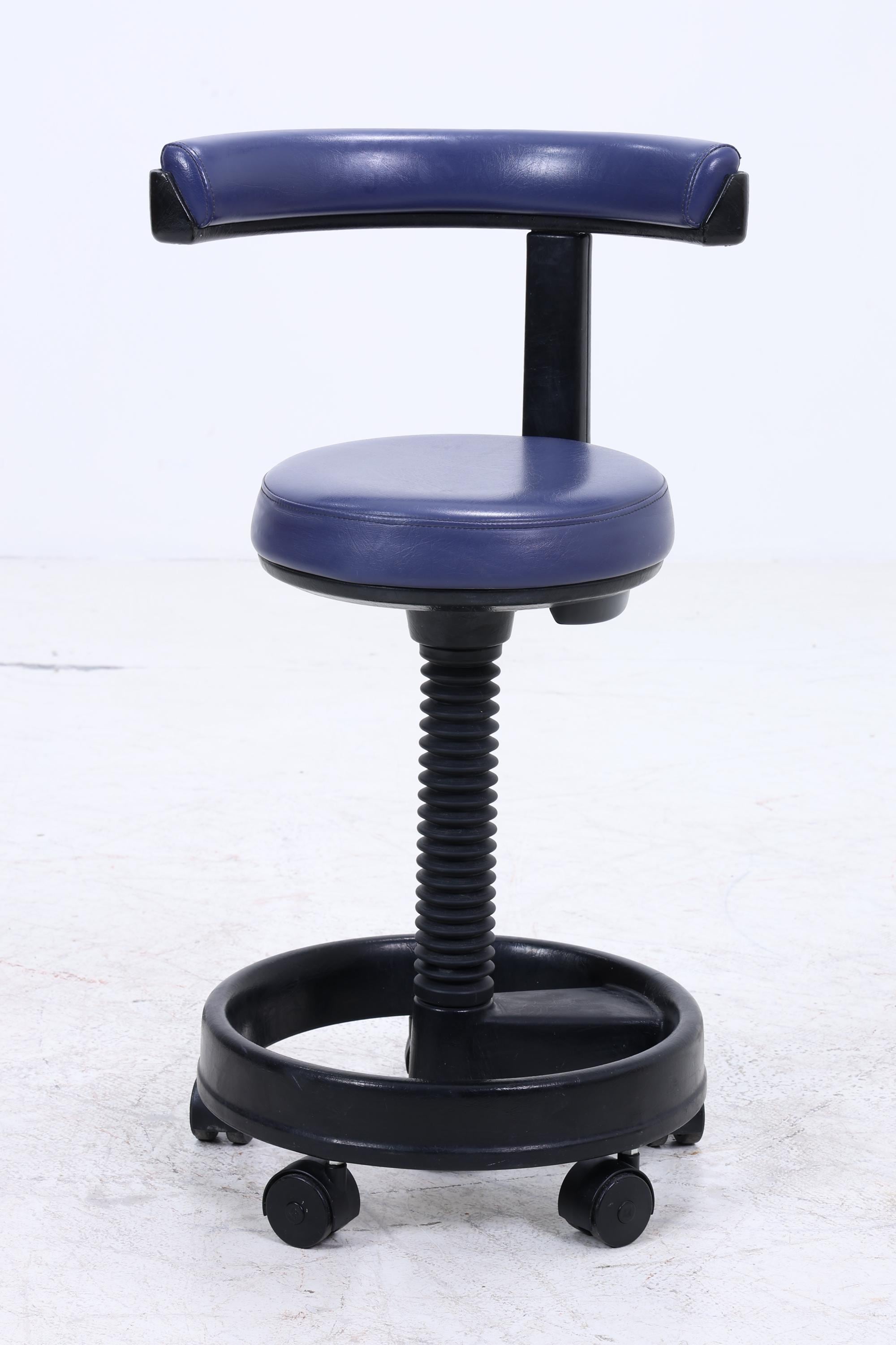 1v4 Siemens Sirona Stil Rollhocker | Vintage Praxis- & Laborhocker | Industrie Design Drehhocker