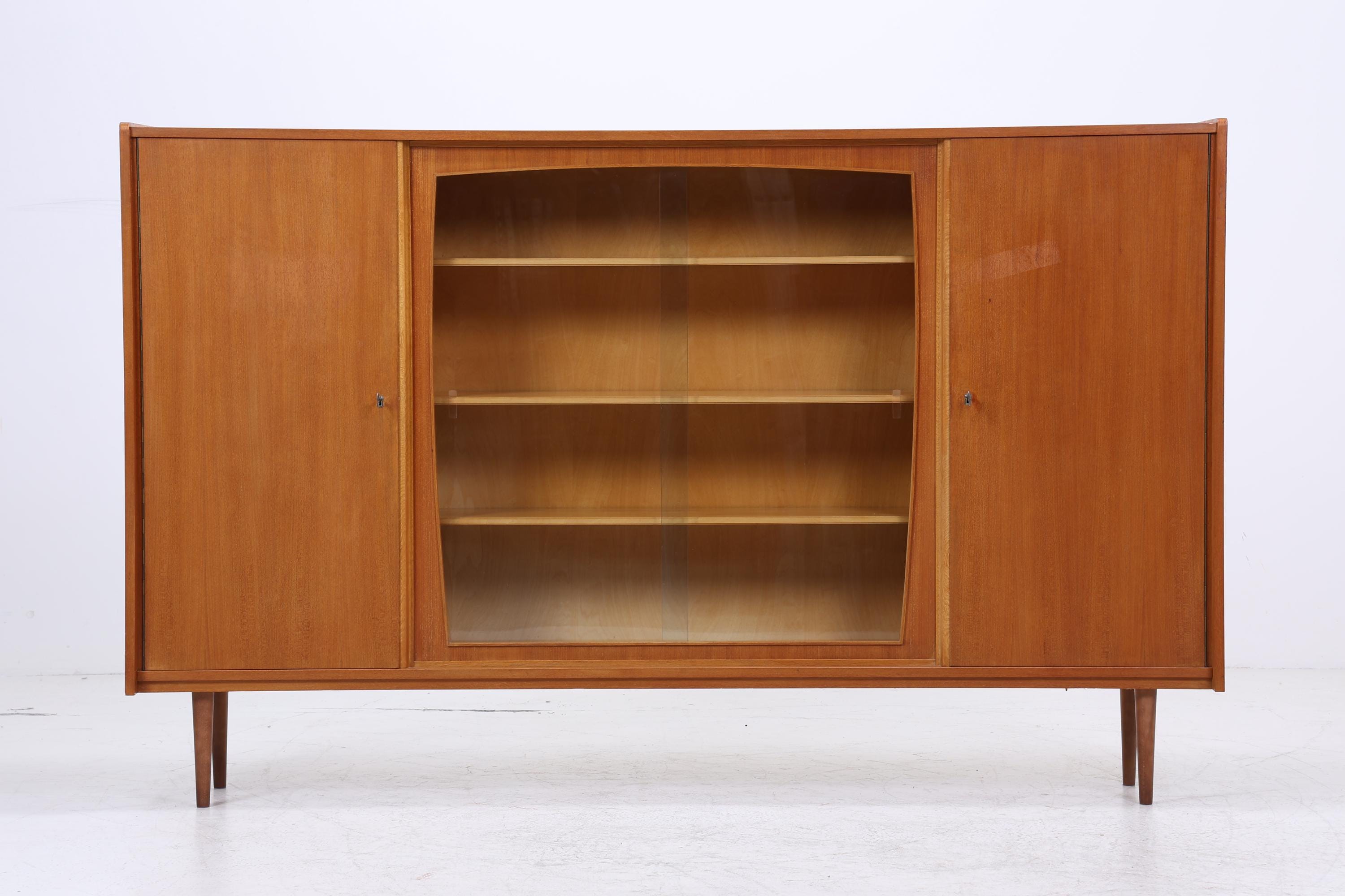Vintage Vitrine aus den 60ern | Mid-Century Highboard mit Glas-Schiebetüren