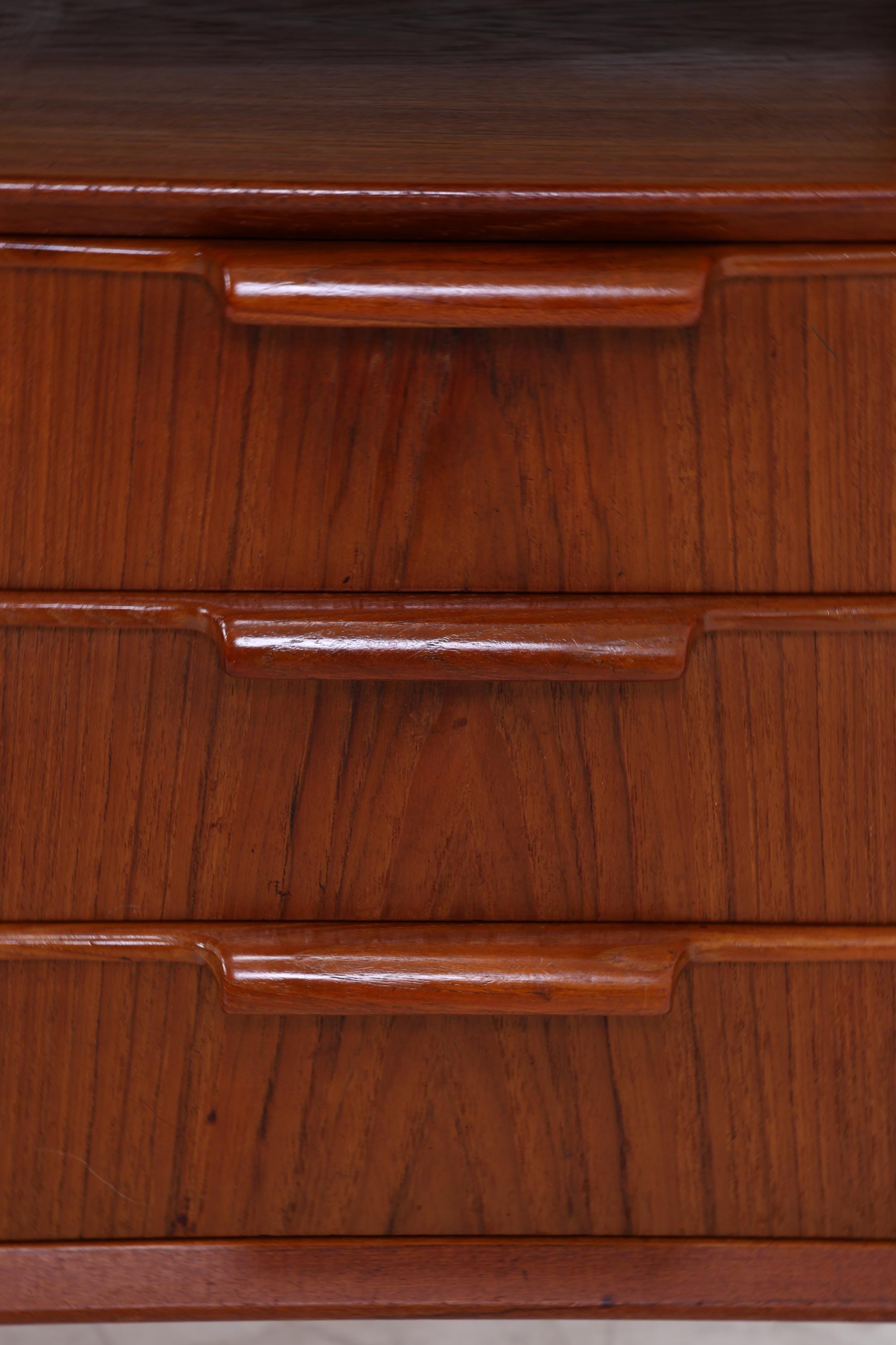 Vintage Teak Schreibtisch von Gunni Omann für Omann Jun "Modell 75" | Mid-Century freistehender Büro Tisch Danish Design