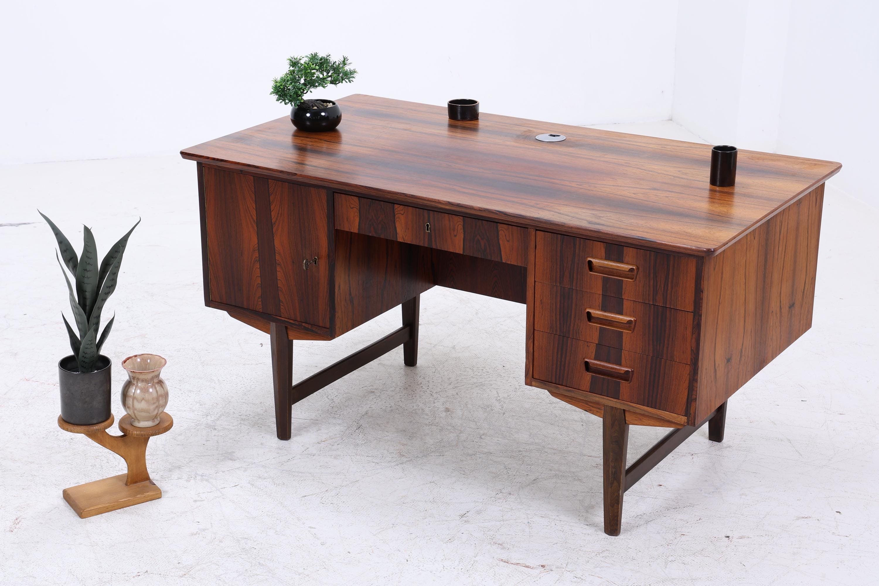 Vintage Palisander Schreibtisch 60er Jahre | Mid Century Danish Modern Desk