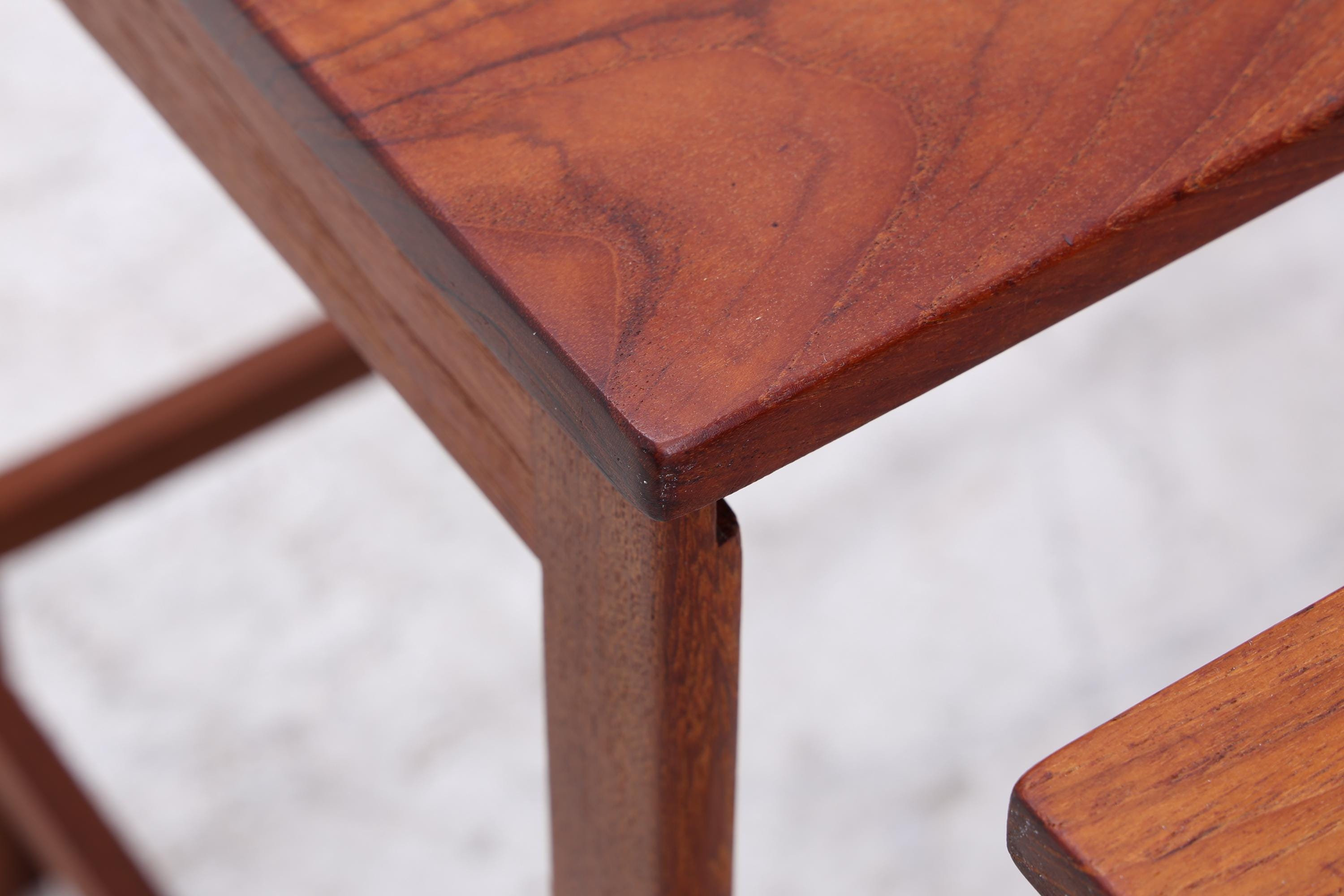 Vintage Teak Satztische 60er Jahre | Danish Design Mid Century Couchtische | 2 Beistelltische 60er Jahre Eckig Holz