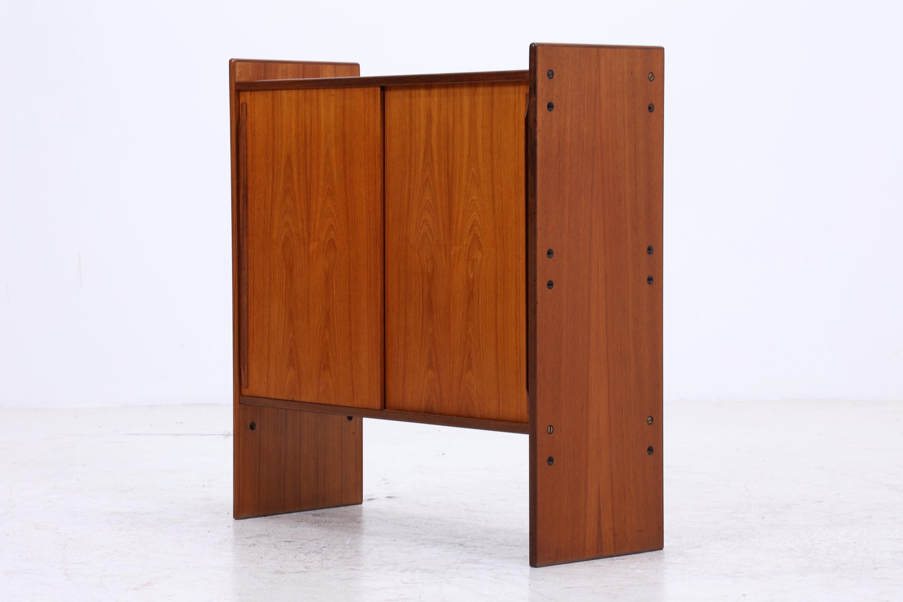 Vintage Teak Kommode mit Schiebetüren | Mid-Century Schrank Danish Modern