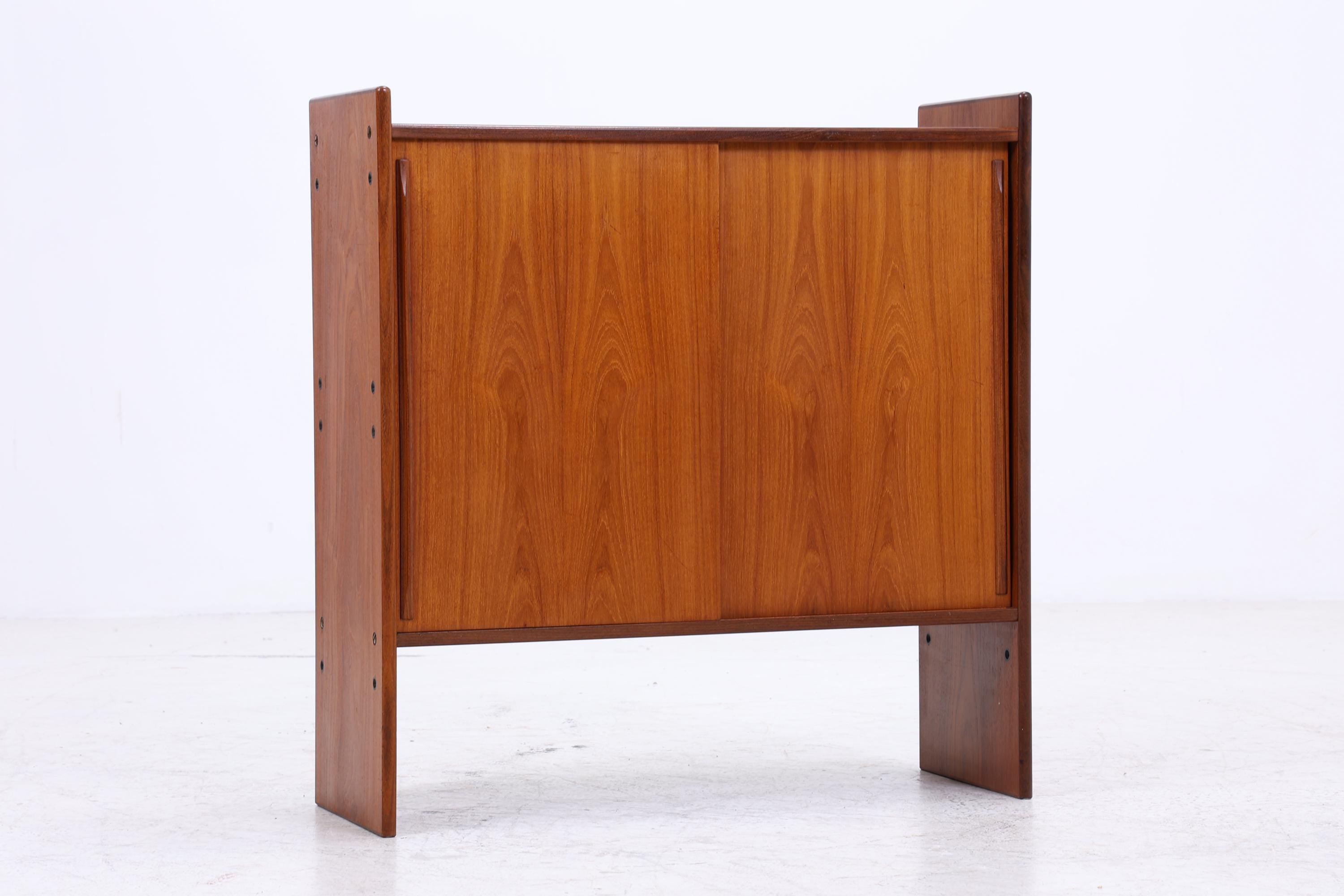 Vintage Teak Kommode mit Schiebetüren | Mid-Century Schrank Danish Modern