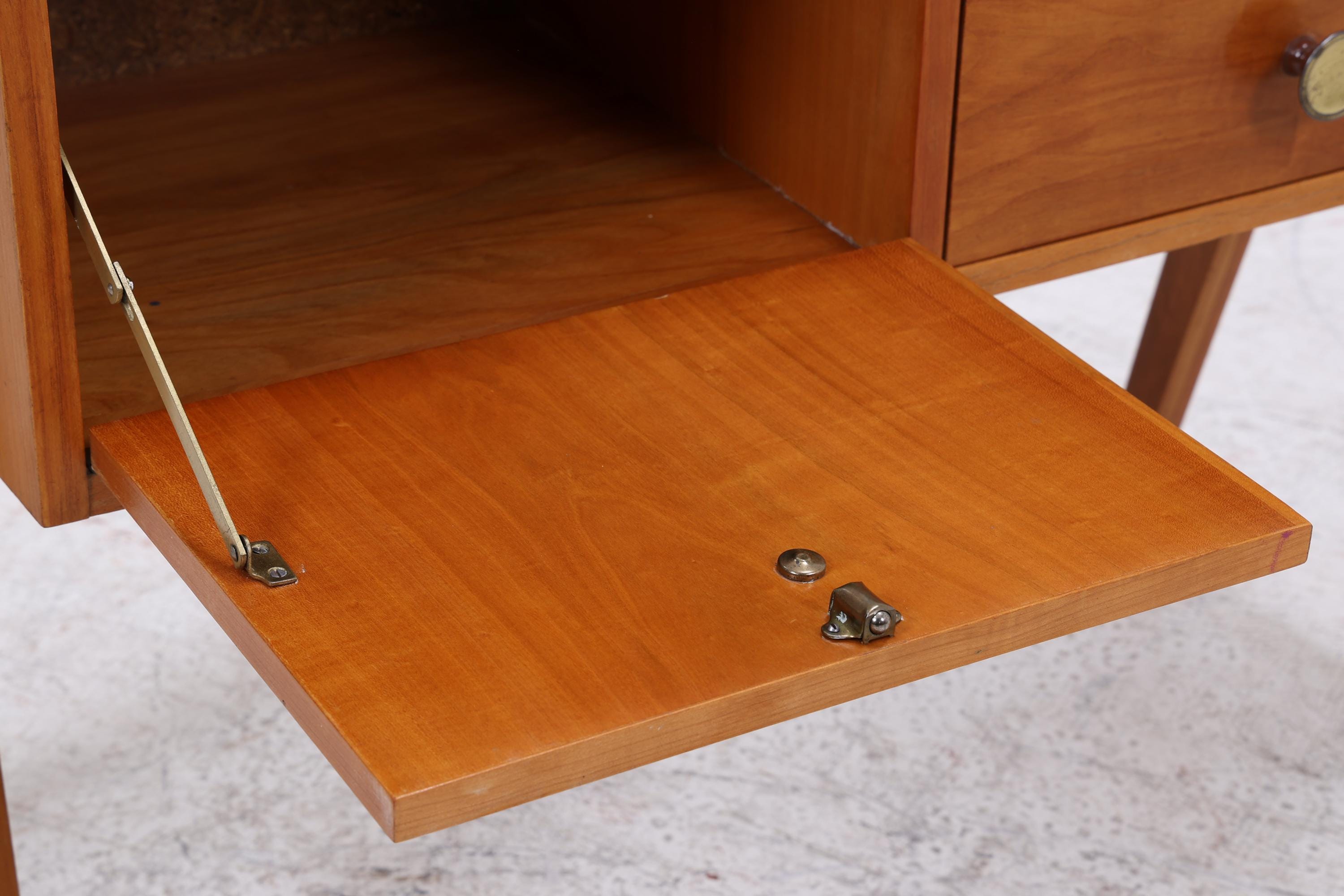 Vintage Teak Nachttisch mit Klappe & Schubladen | Mid Century Mini Kommode 1960er