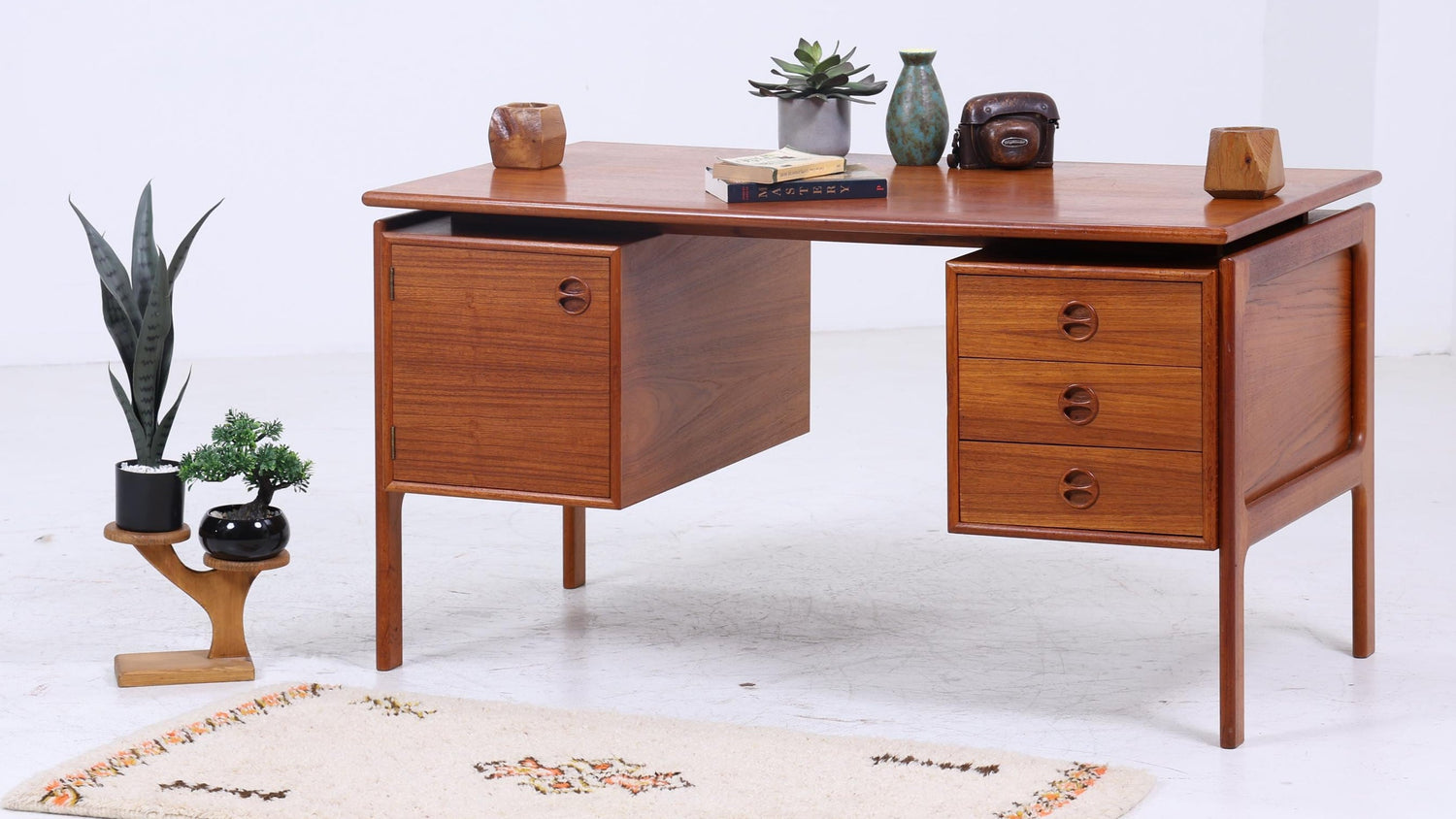 Dänischer Teak Schreibtisch, Vintage Design