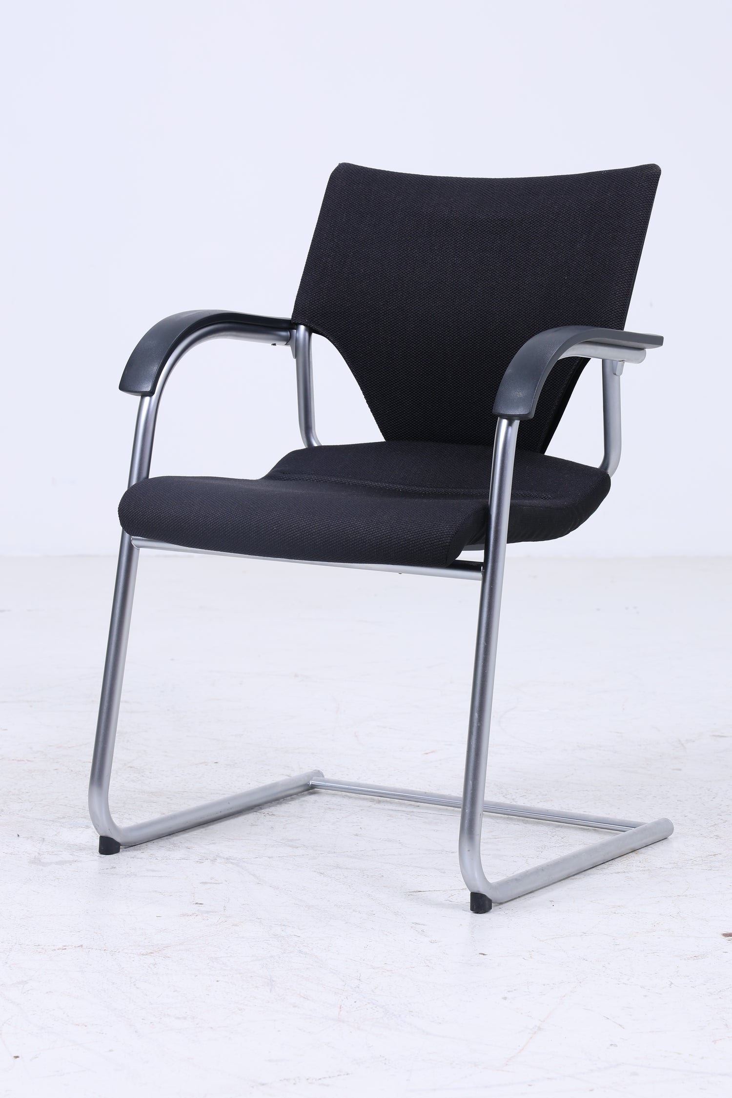 Vintage Wilkhahn Modus 277/71 Freischwinger - 70er Jahre Konferenzstühle in Schwarz Meliert - Mid Century Büro Sessel mit Armlehne