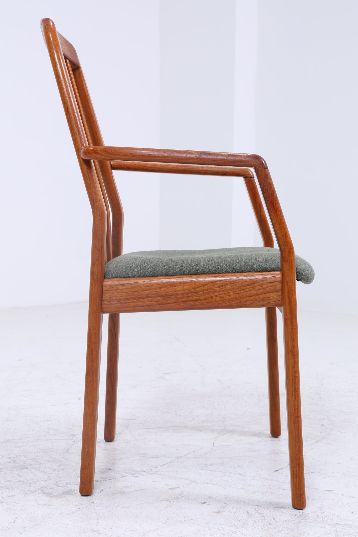 Vintage Teak Dyrlund Stuhl aus den 60ern| Mid Century Armlehnenstuhl 70er Jahre | Retro Küchenstuhl