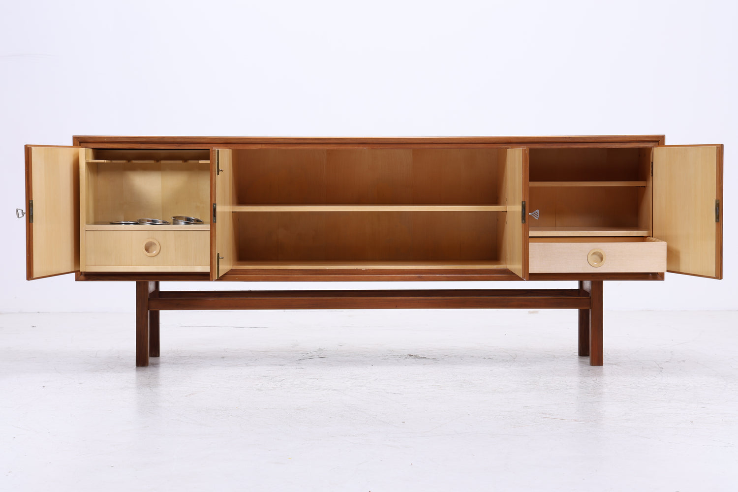 Vintage 60er Sideboard Nussbaum mit Barfach | Mid Century Highboard Anrichte