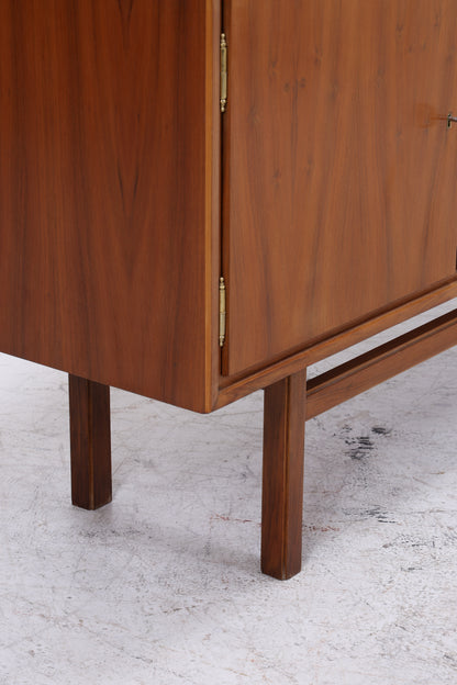 Vintage 60er Sideboard Nussbaum mit Barfach | Mid Century Highboard Anrichte