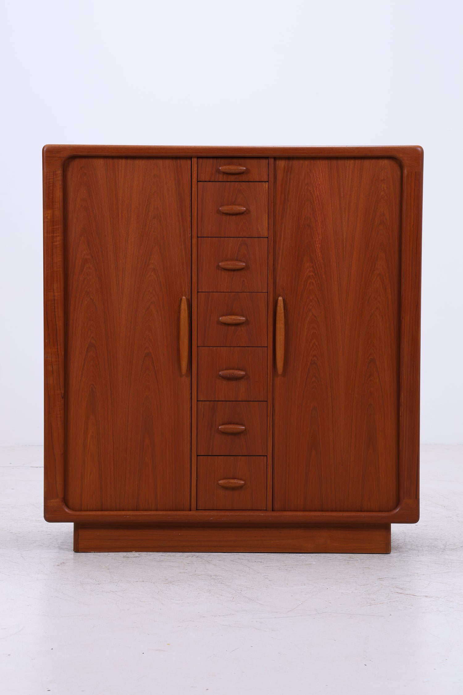 Dyrlund Herrenschrank Teak | Danish Design Cabinet | Vintage Lamellentüren Schrank | Seltene Ausführung
