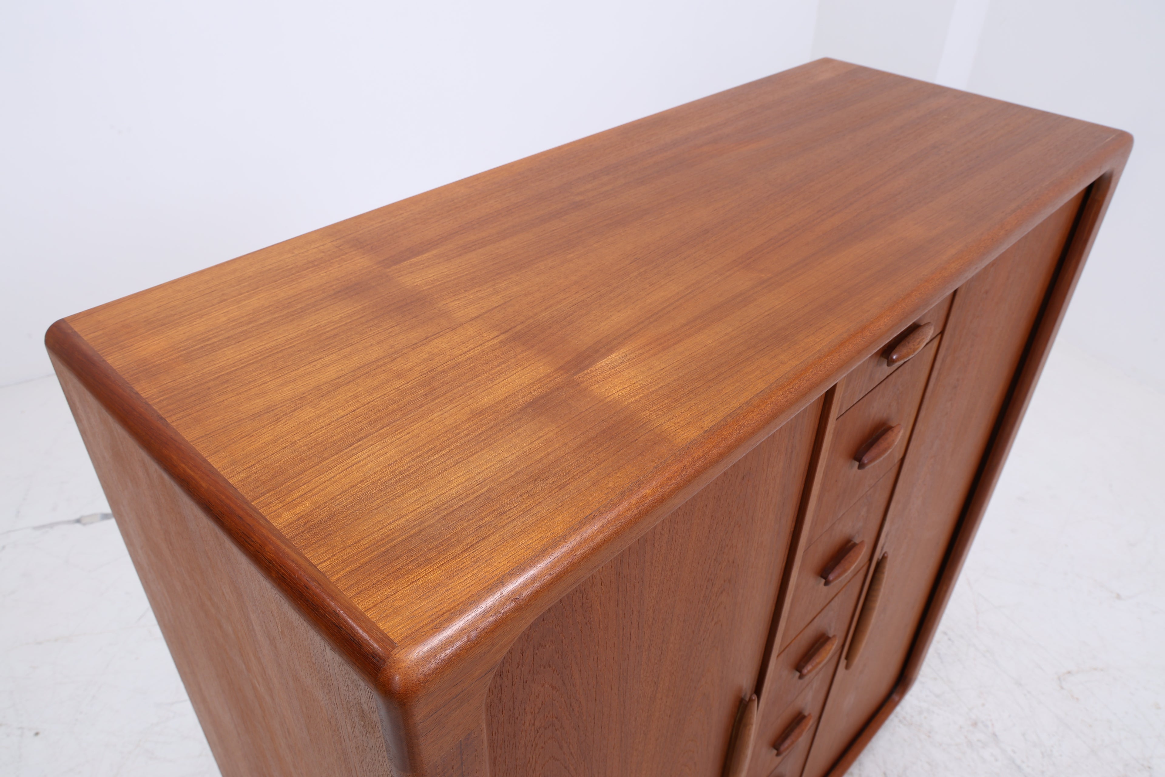 Dyrlund Herrenschrank Teak | Danish Design Cabinet | Vintage Lamellentüren Schrank | Seltene Ausführung