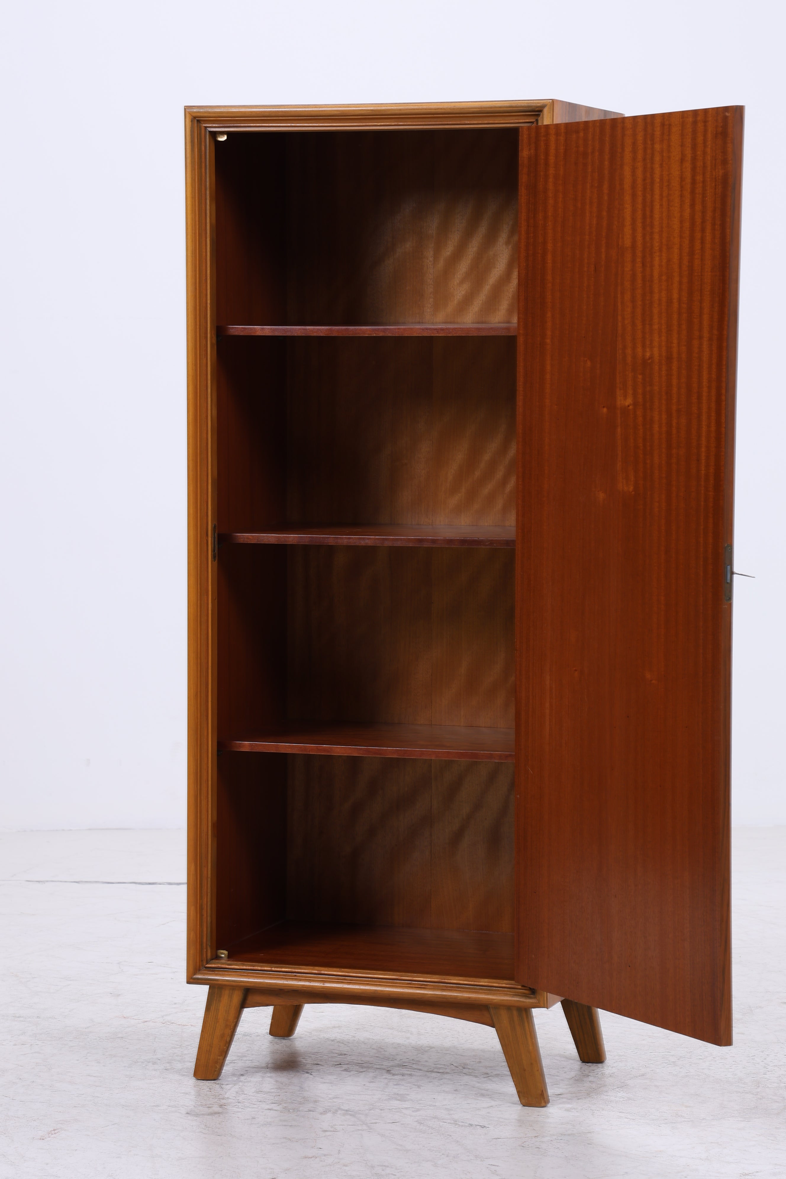 Vintage Kleiderschrank | Mid Century Schrank | 60er Jahre
