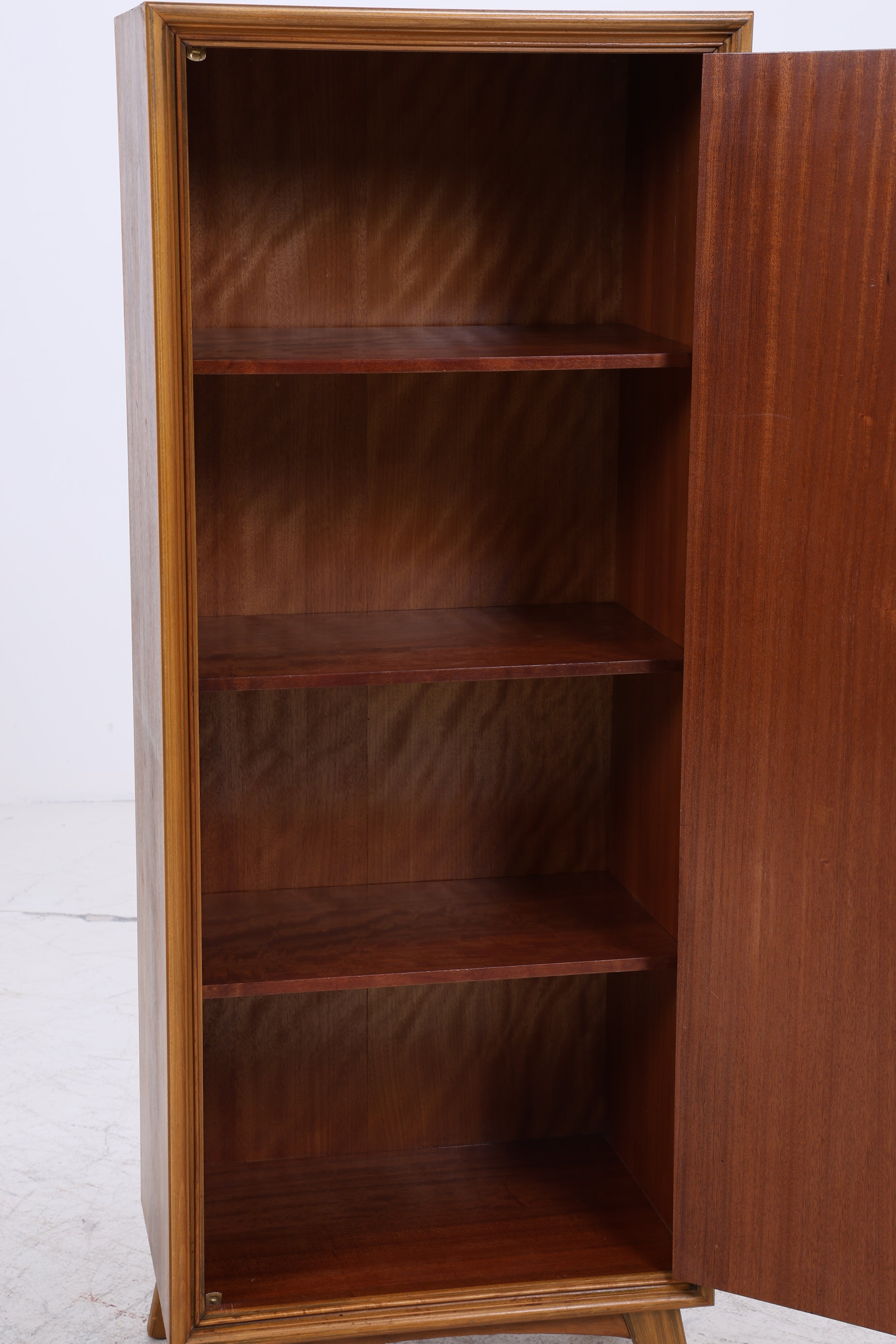 Vintage Kleiderschrank | Mid Century Schrank | 60er Jahre