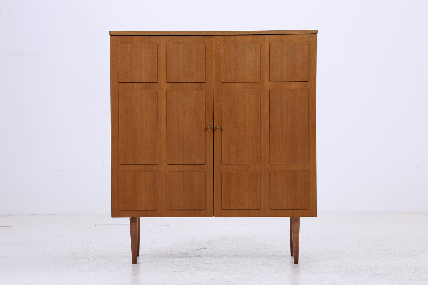 Vintage Wäscheschrank | Mid Century Schrank | 60er Jahre