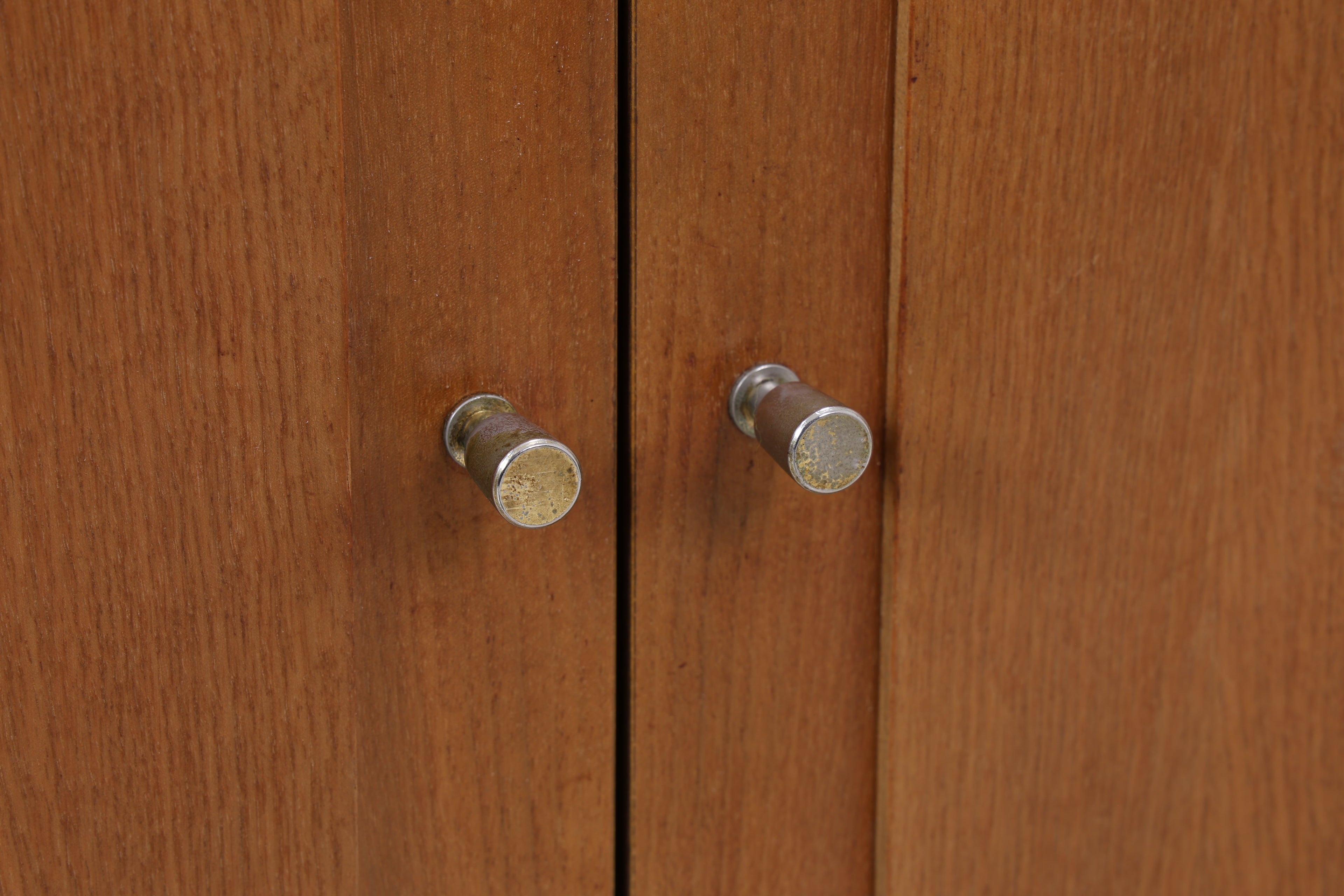 Vintage Wäscheschrank | Mid Century Schrank | 60er Jahre
