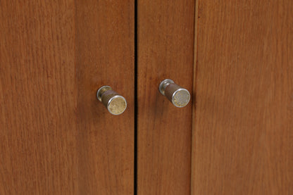 Vintage Wäscheschrank | Mid Century Schrank | 60er Jahre