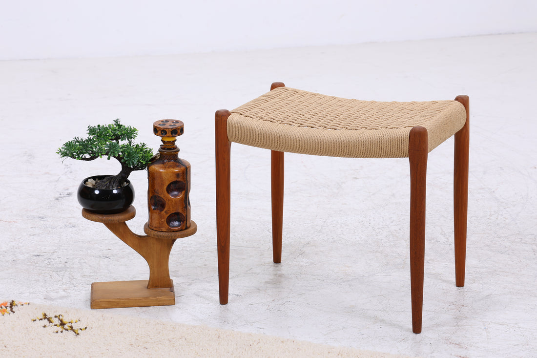 Niels Otto Møller Hocker | Modell 80A | Teak | Danish Design
