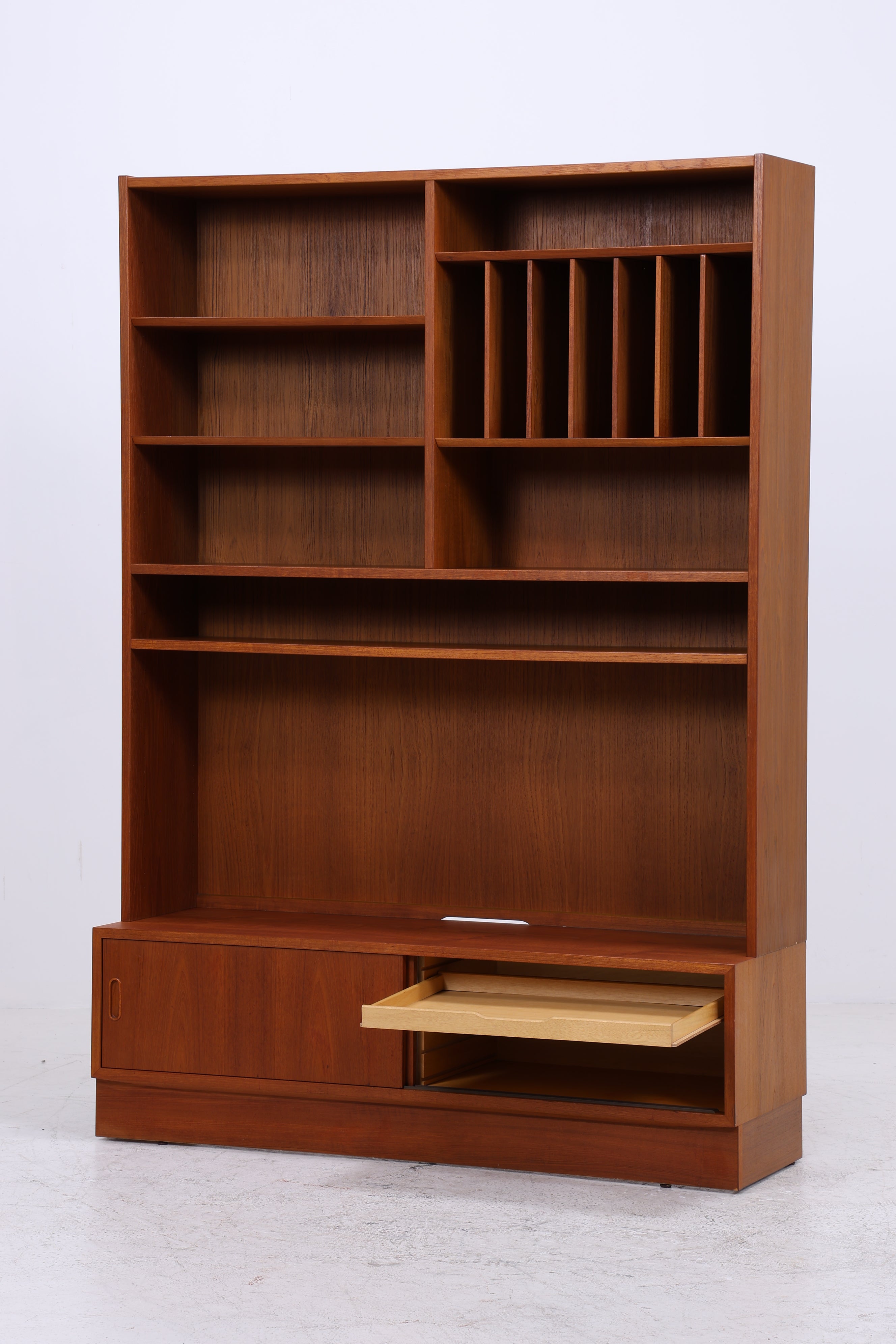 Poul Hundevad Teak Regalwand | Danish Design | Mid Century Schrank