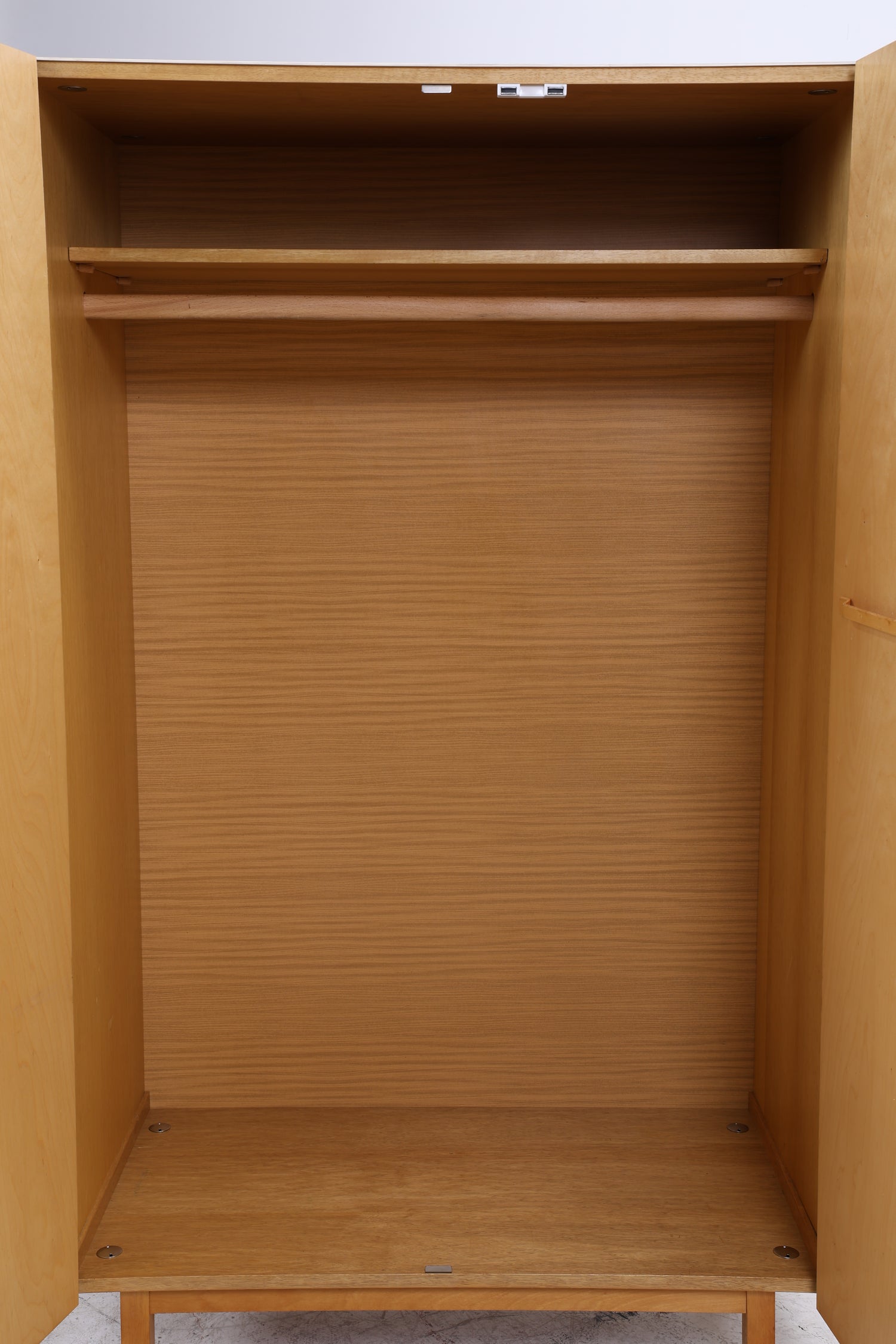Vintage Hellerau Kleiderschrank | Mid Century Birke Wäscheschrank| DDR Design