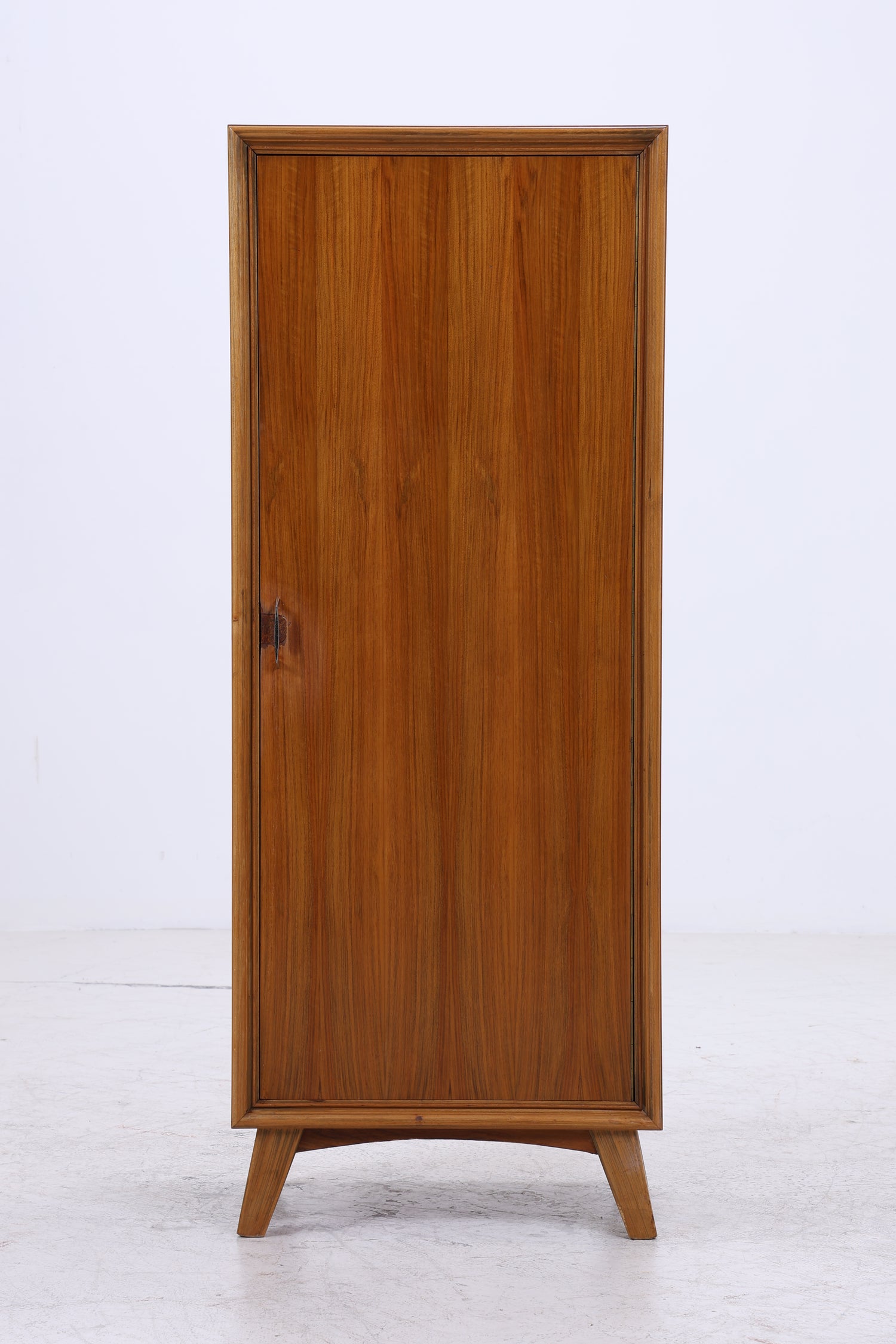 Vintage Wäscheschrank | Mid Century Schrank | 50er 60er Jahre