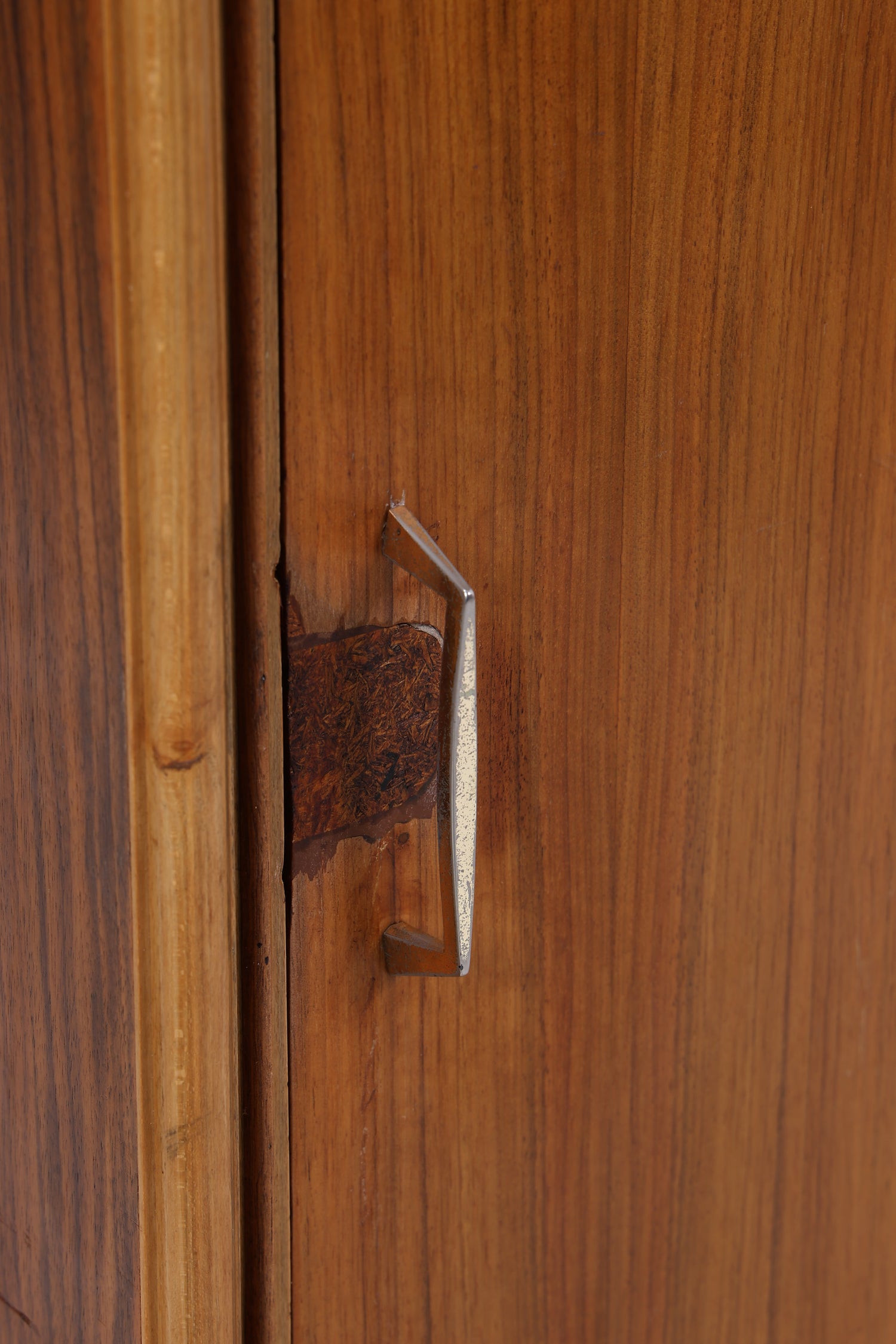 Vintage Wäscheschrank | Mid Century Schrank | 50er 60er Jahre