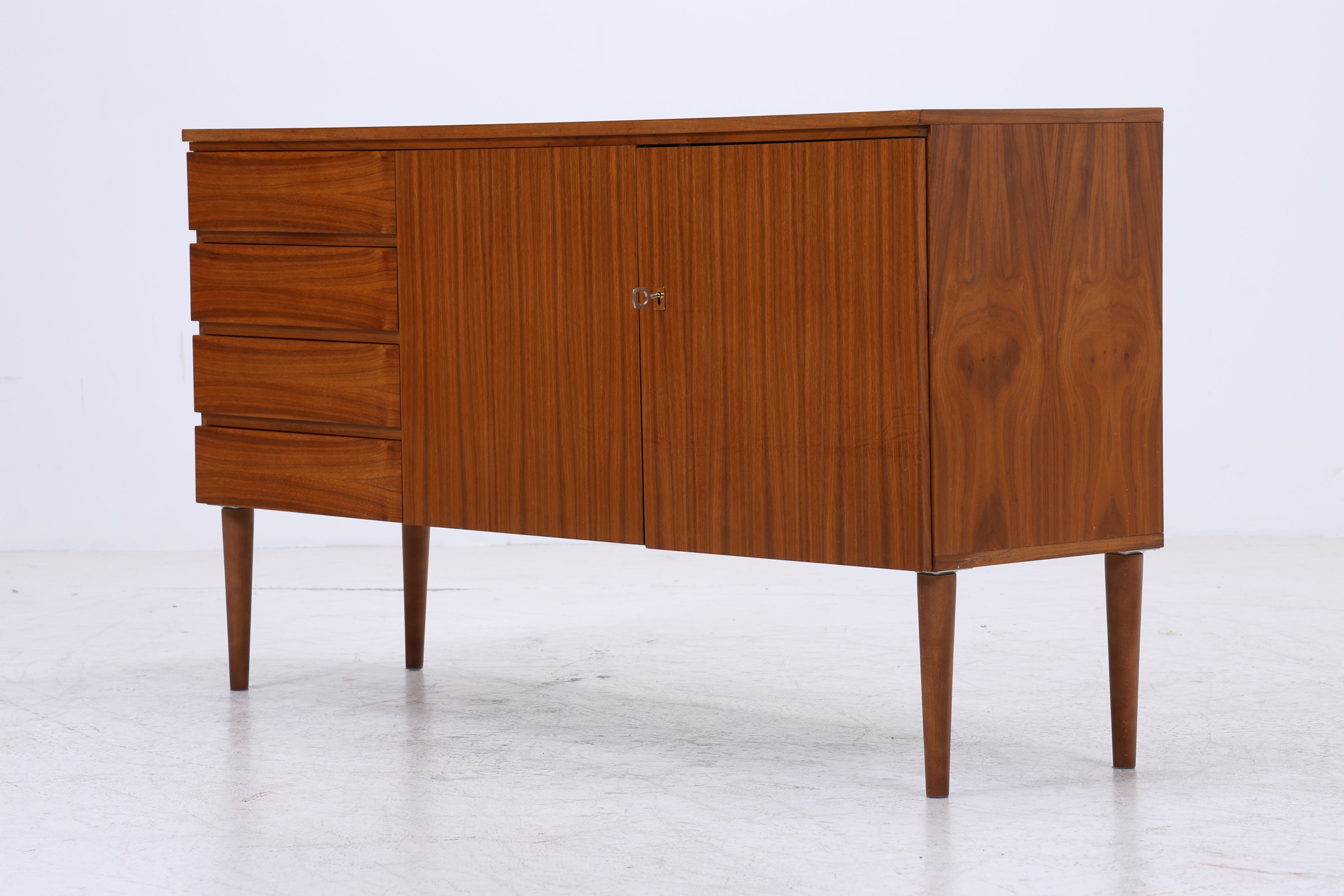 Vintage Nussbaum Sideboard | Mid Century Anrichte| 60er Jahre