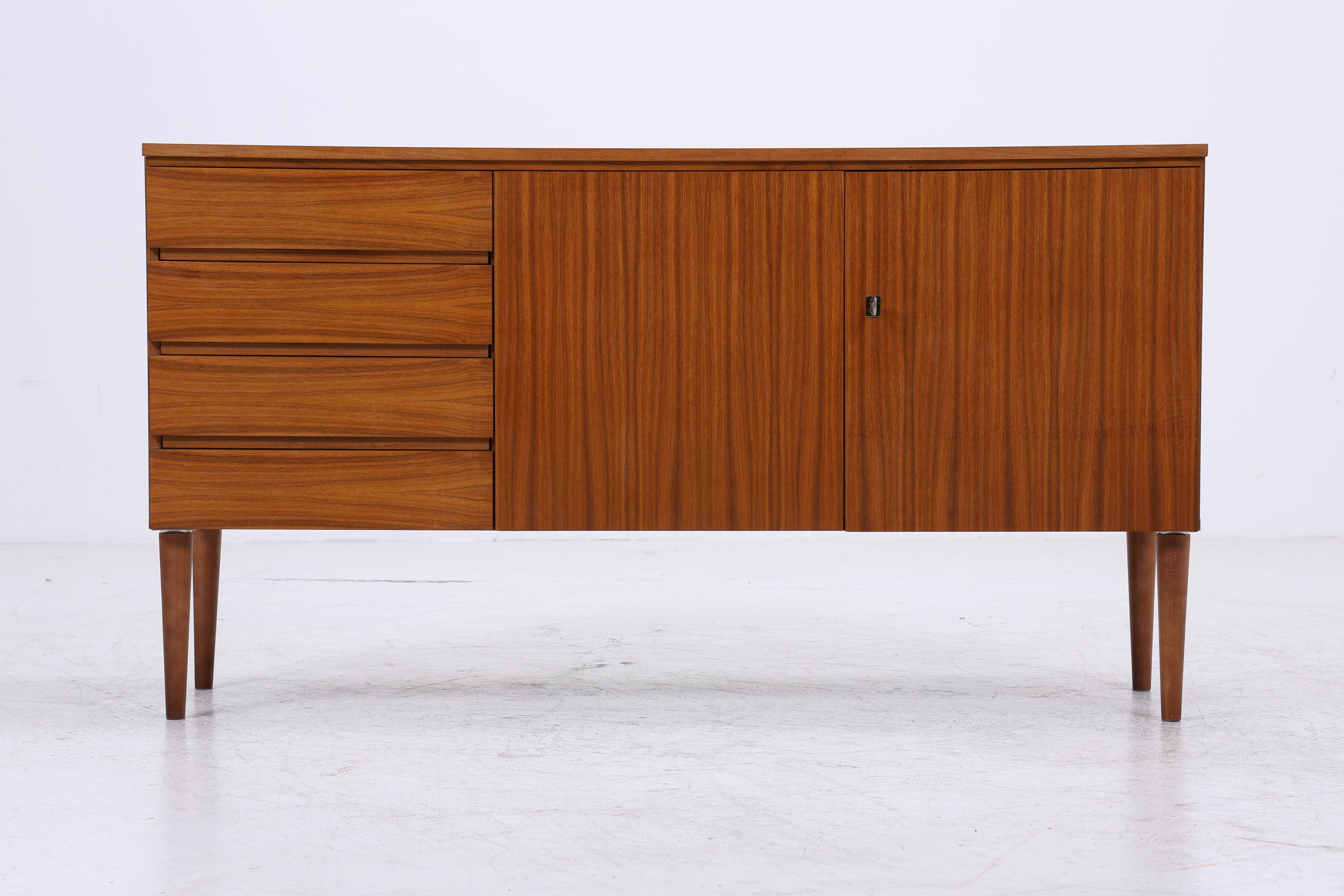 Vintage Nussbaum Sideboard | Mid Century Anrichte| 60er Jahre