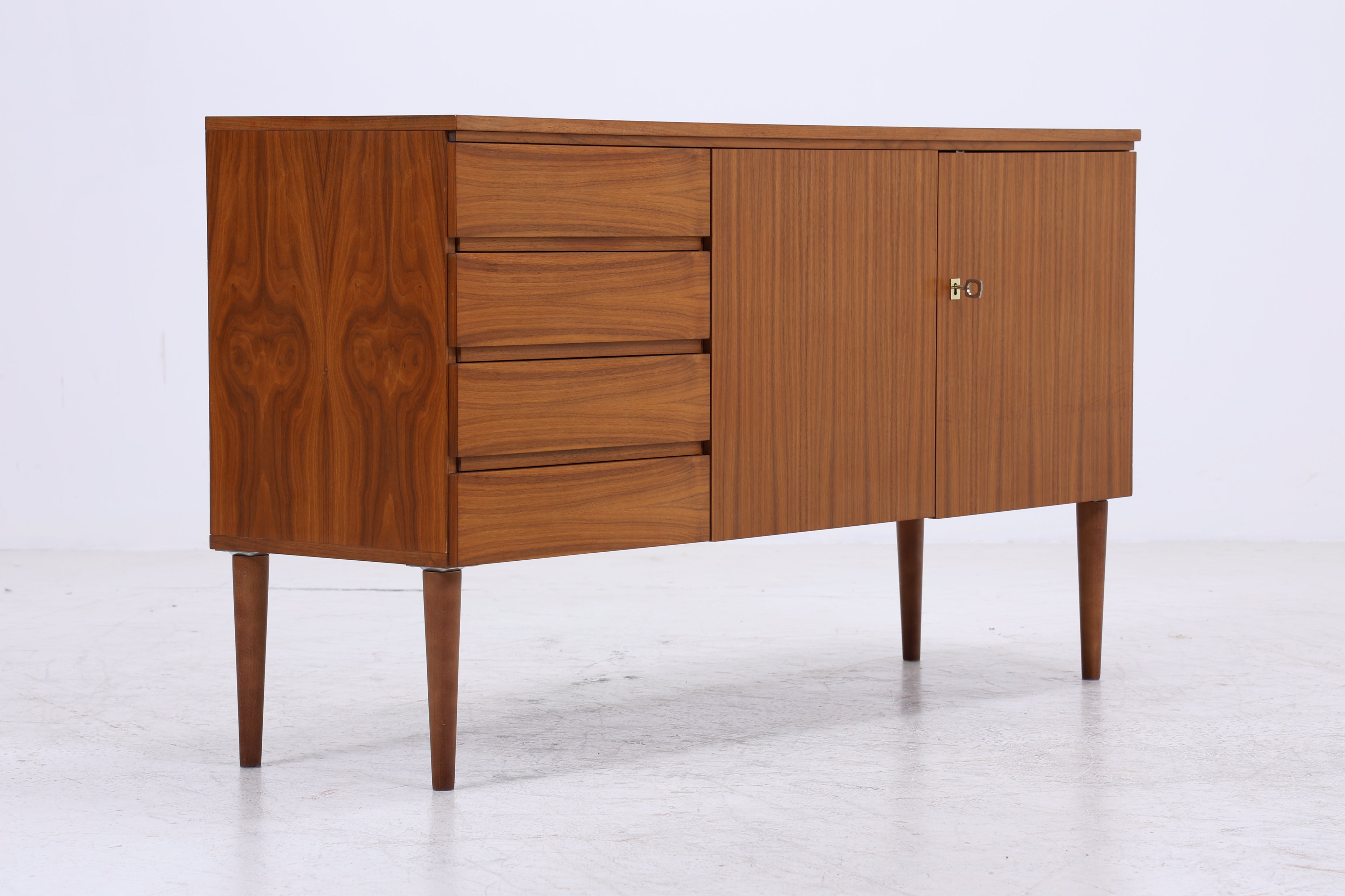 Vintage Nussbaum Sideboard | Mid Century Anrichte| 60er Jahre