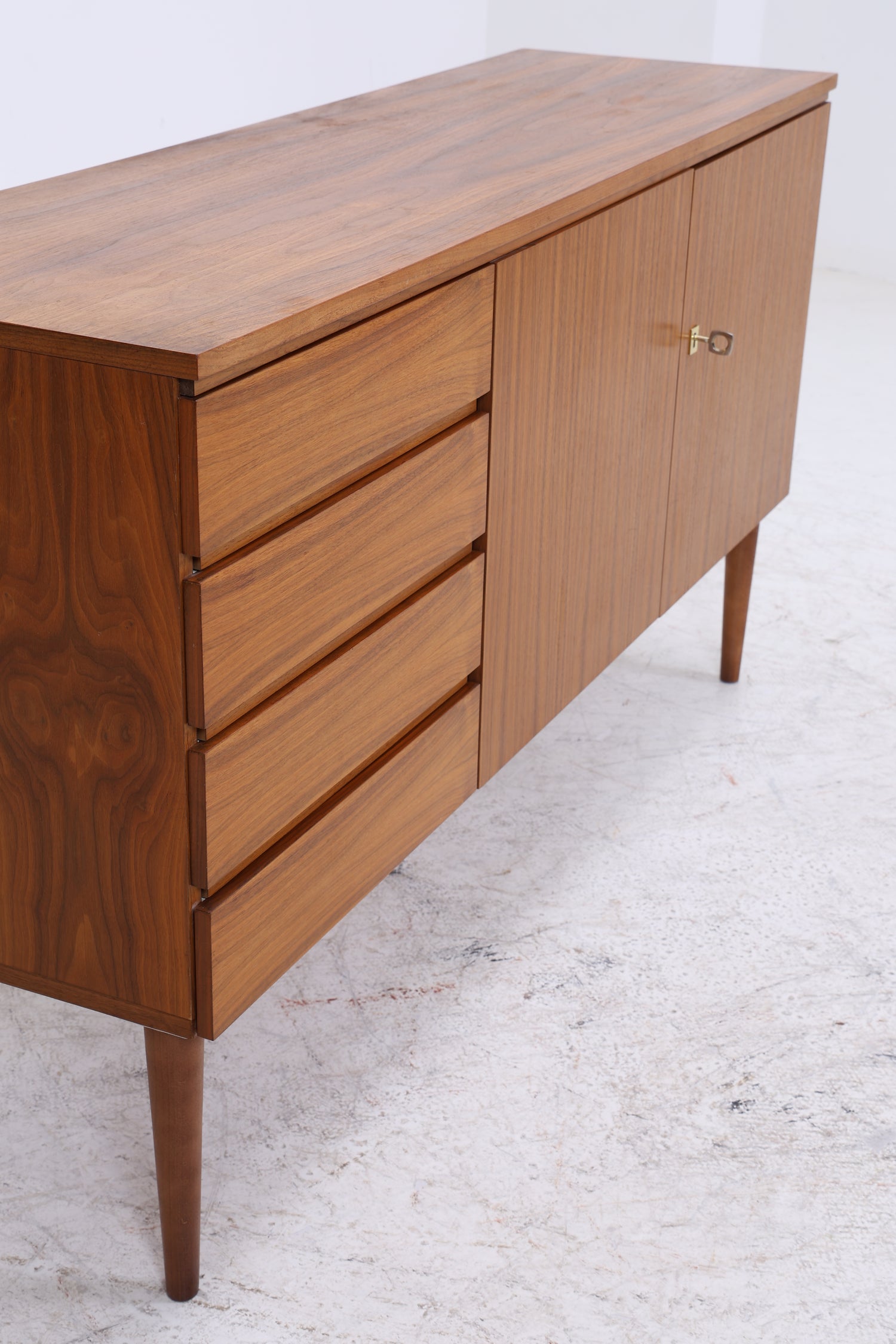 Vintage Nussbaum Sideboard | Mid Century Anrichte| 60er Jahre